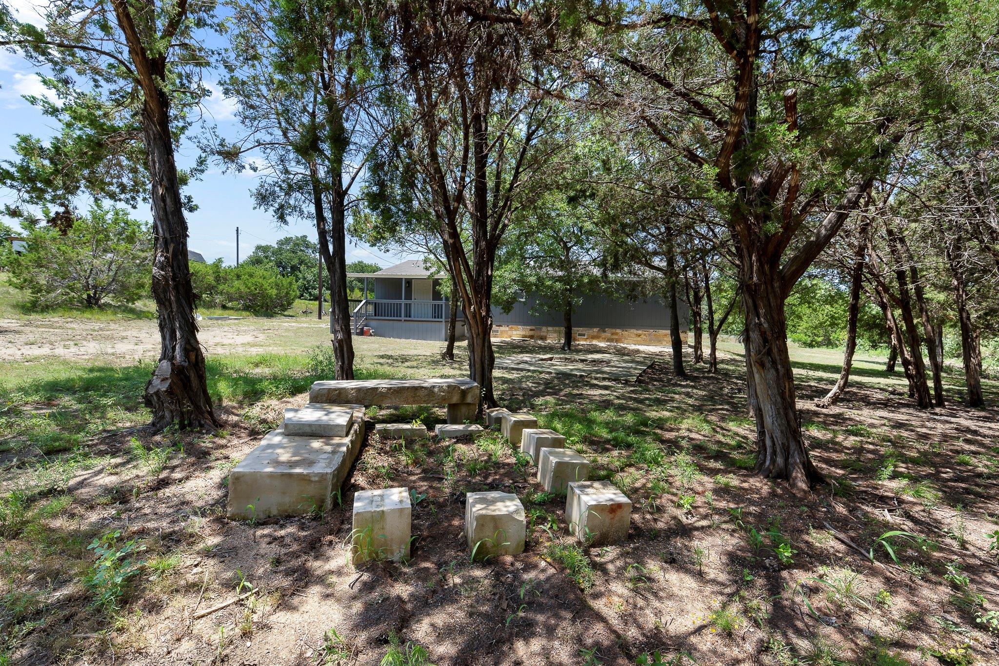 106 Augusta Place Dr, Liberty Hill, TX 78642
