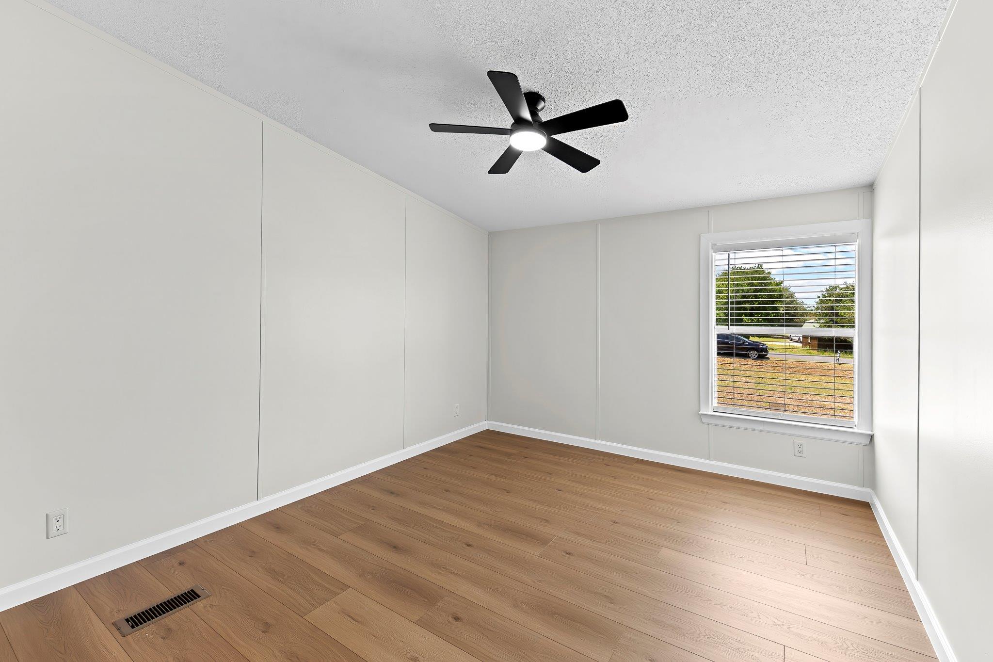 106 Augusta Place Dr, Liberty Hill, TX 78642