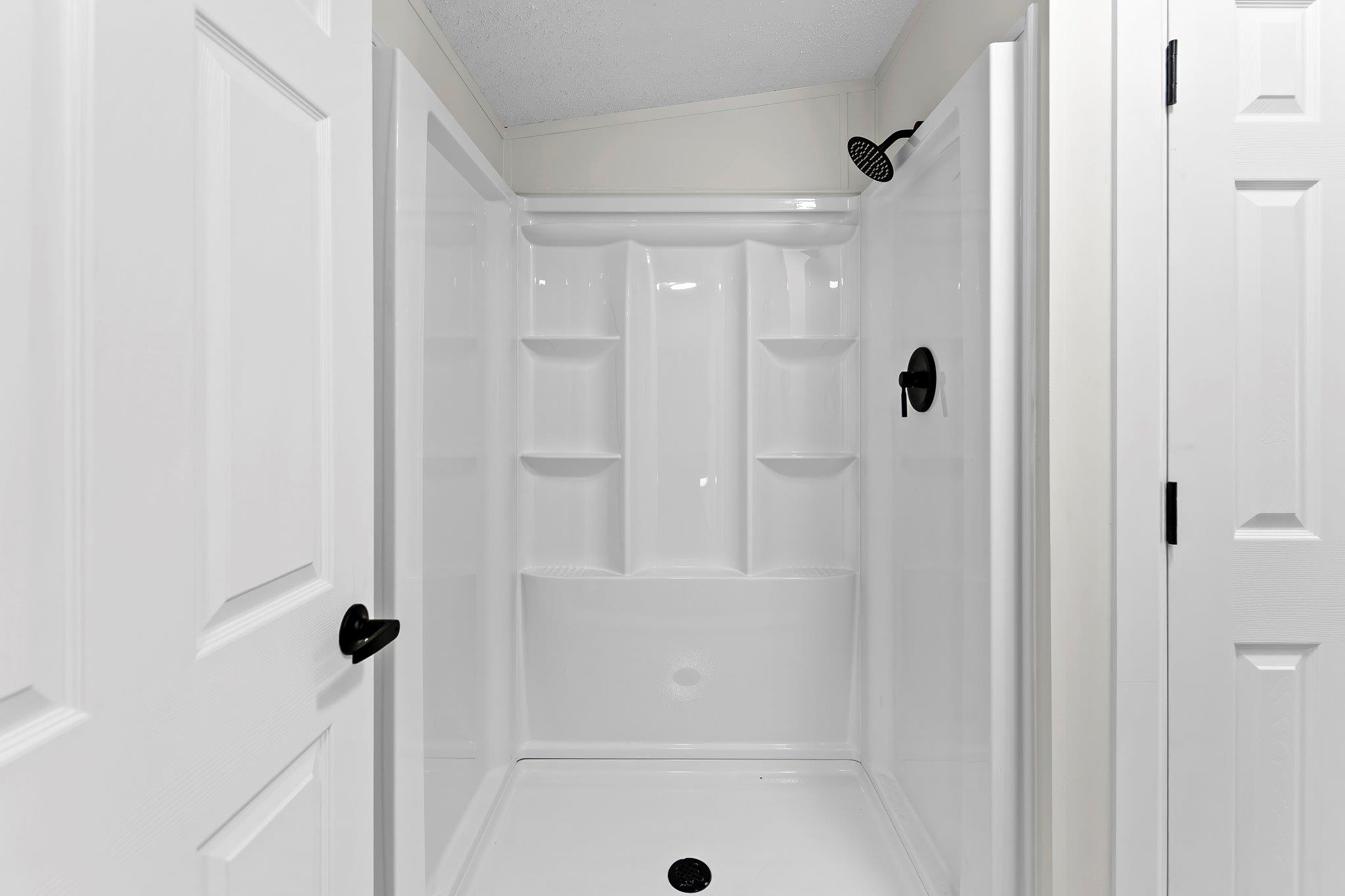 106 Augusta Place Dr, Liberty Hill, TX 78642