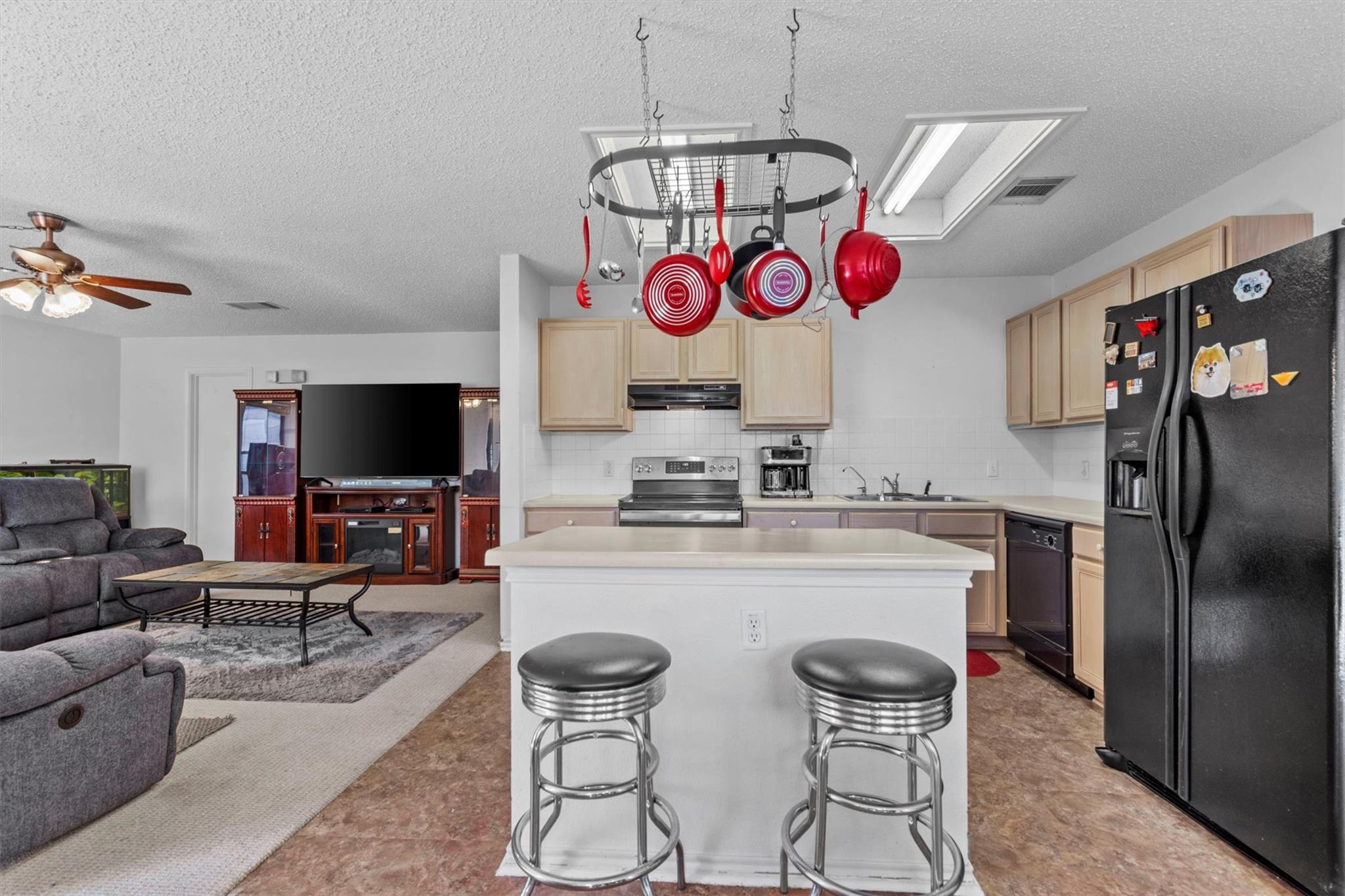 8007 Bramble Bush Dr, Austin, TX 78747