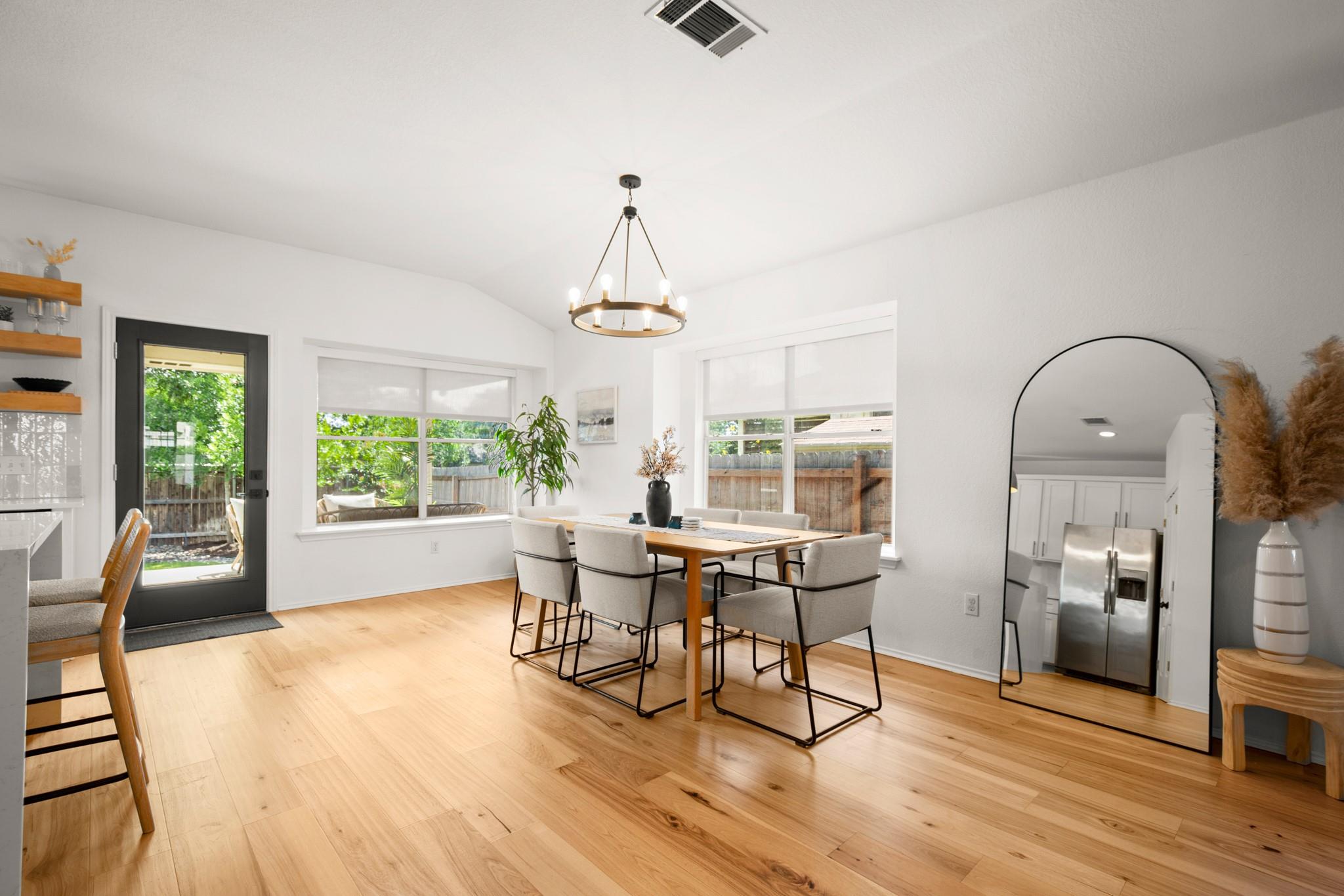 8809 Lanna Bluff Loop, Austin, TX 78749