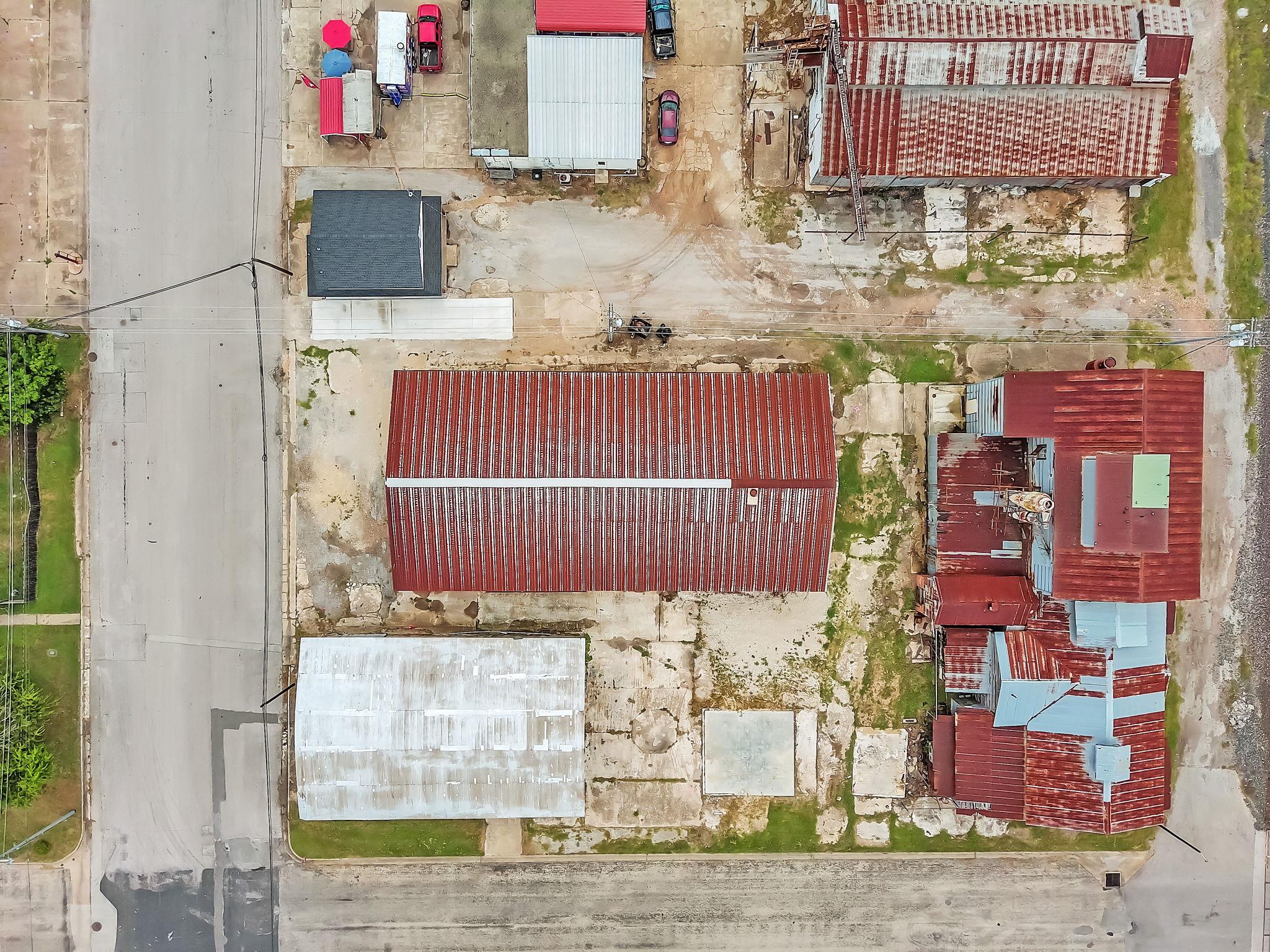 136 S Caldwell-D St, Giddings, TX 78942