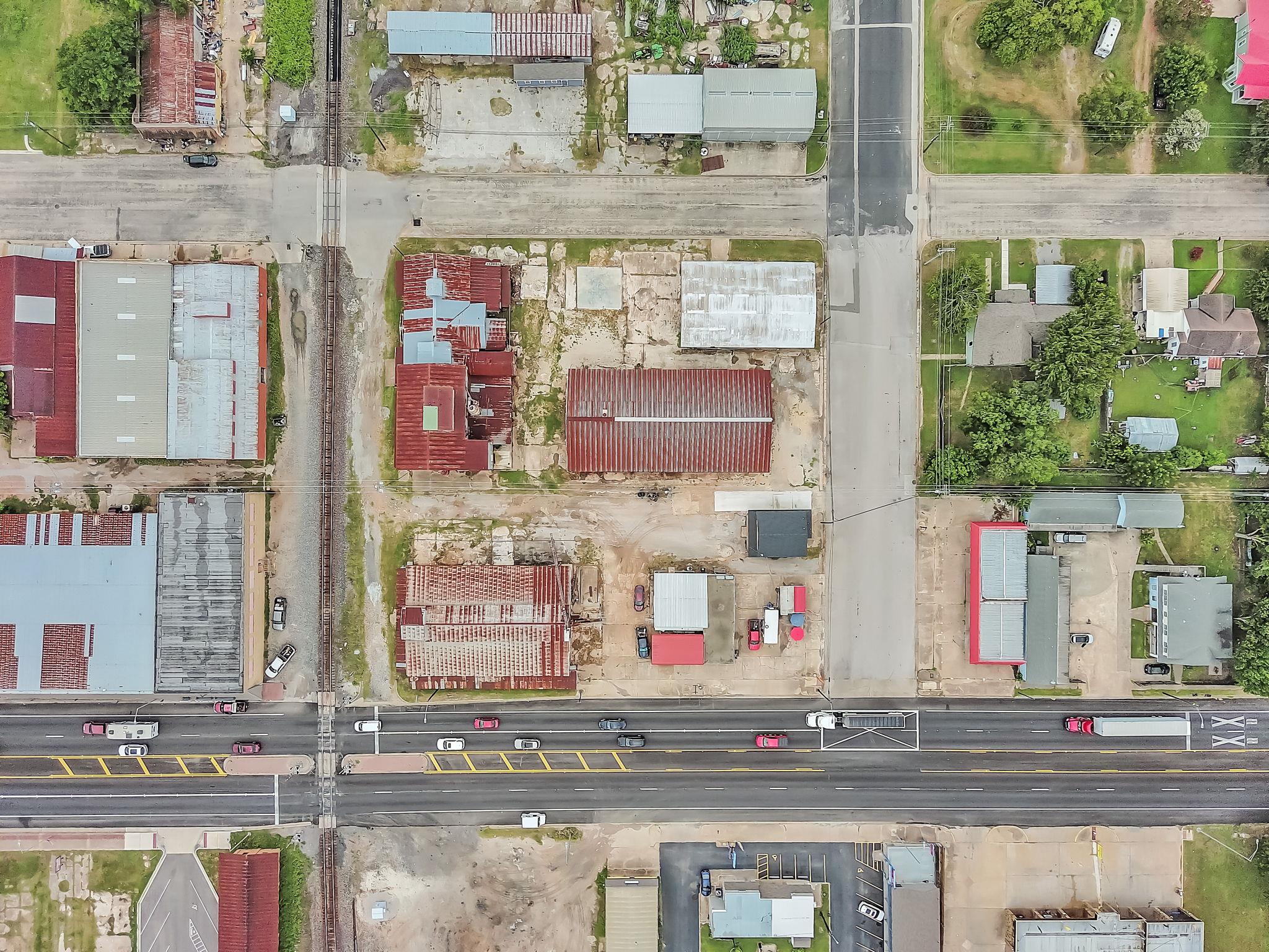 136 S Caldwell-D St, Giddings, TX 78942