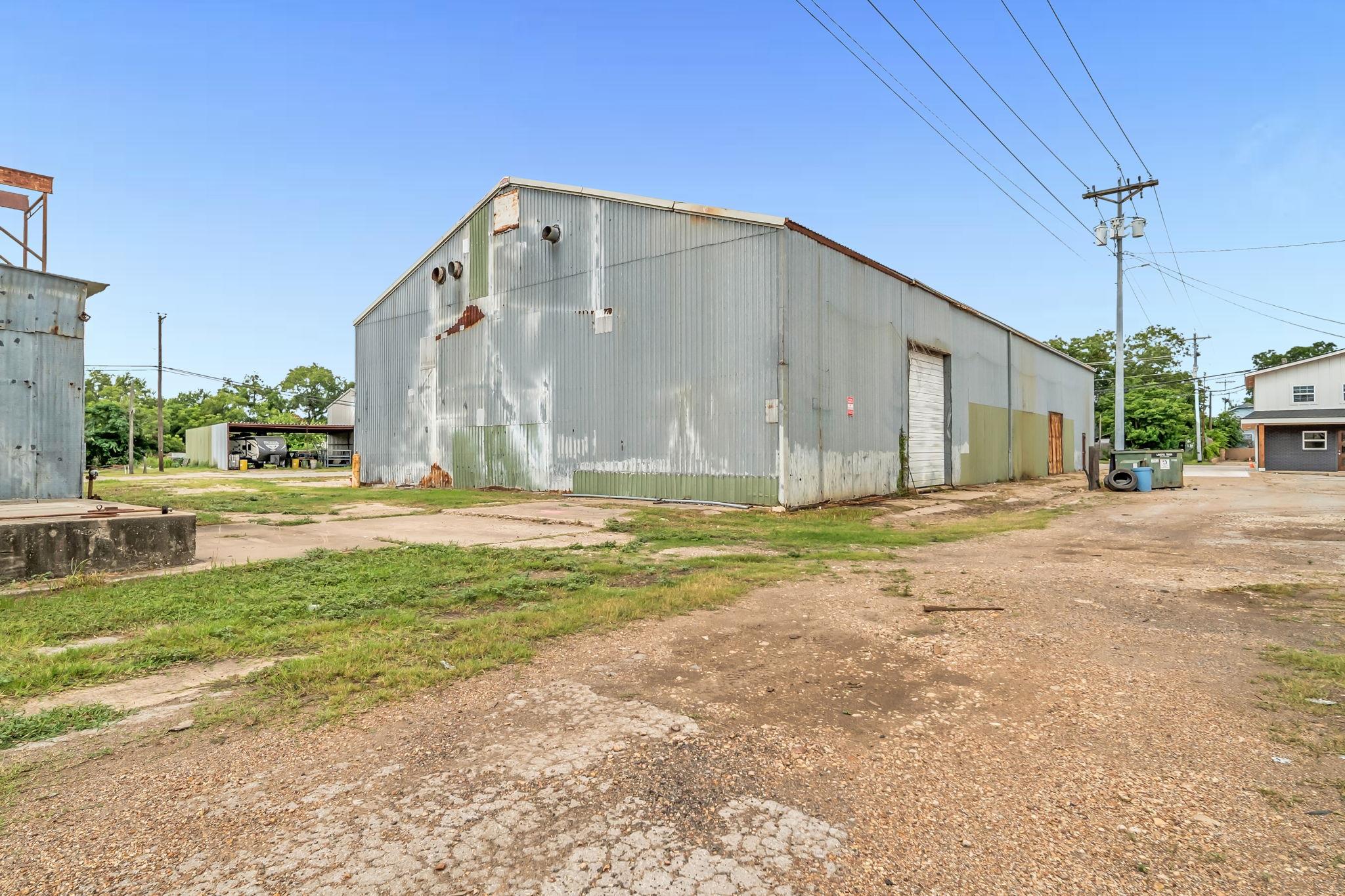 136 S Caldwell-D St, Giddings, TX 78942