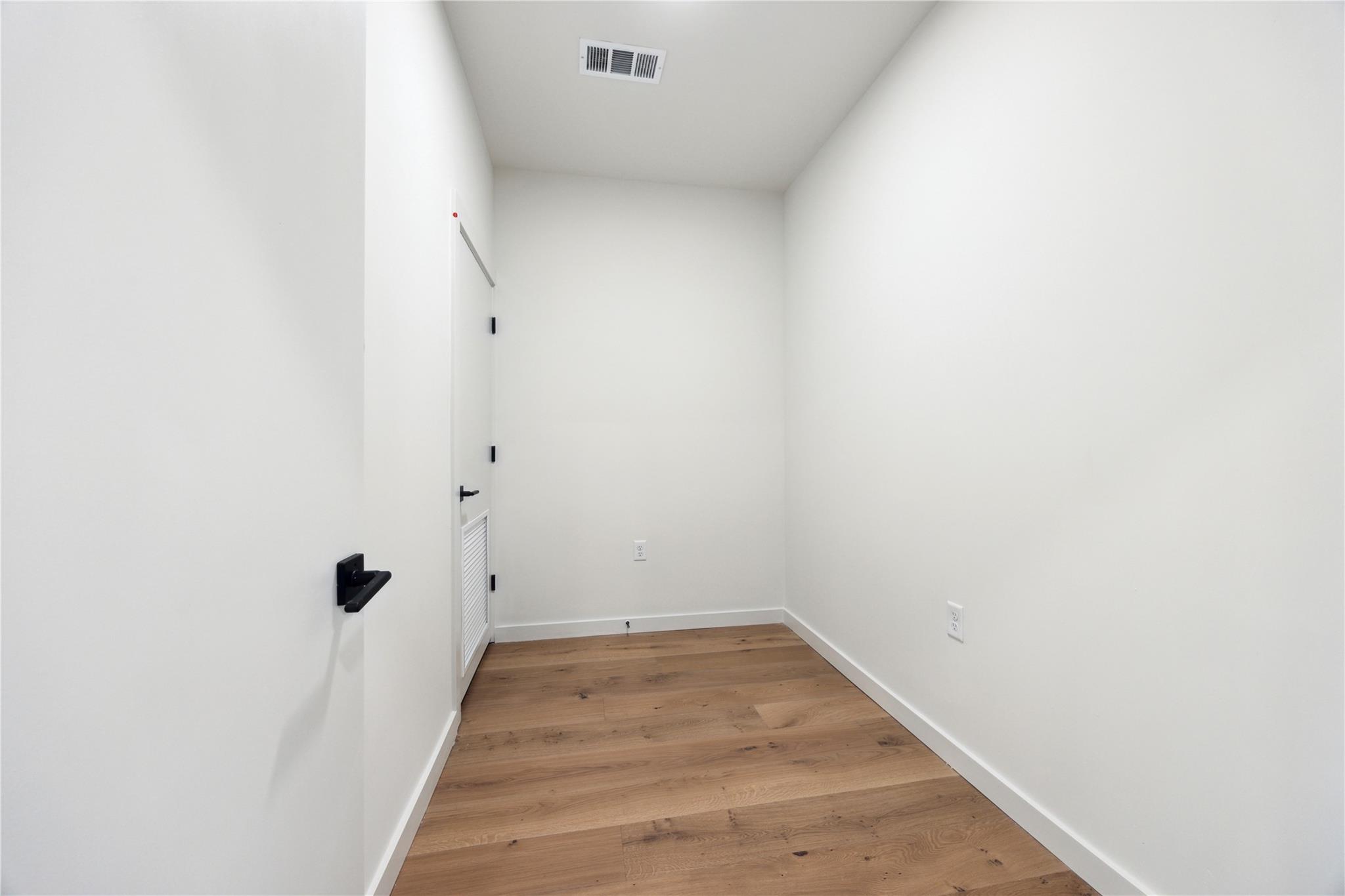 2209 S 1st St # 226, Austin, TX 78704