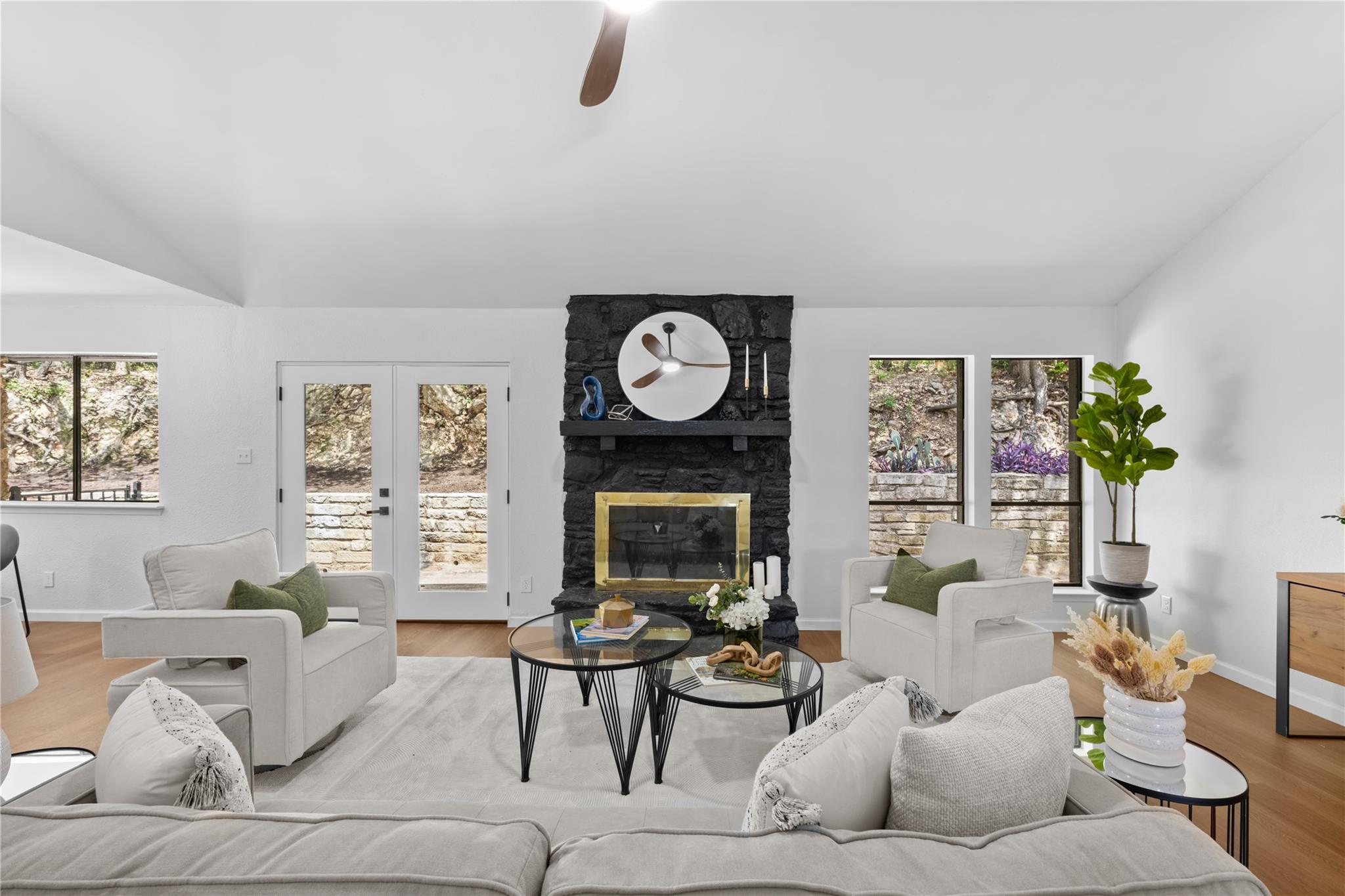 2400 Rockingham Cir, Austin, TX 78704