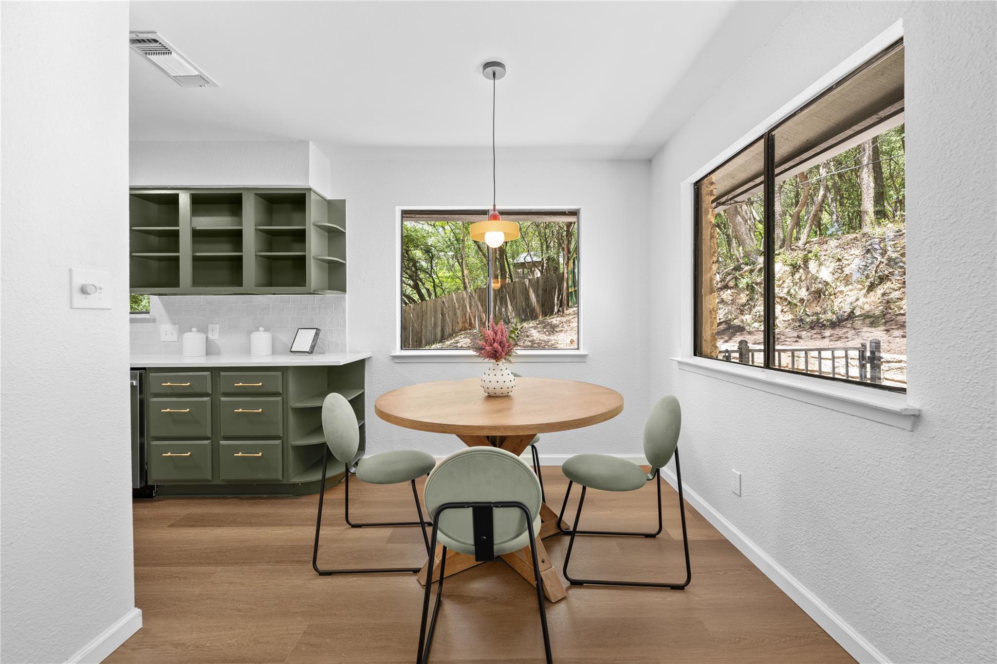 2400 Rockingham Cir, Austin, TX 78704