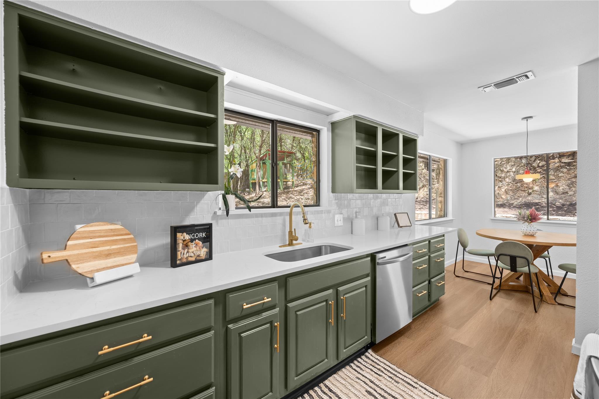 2400 Rockingham Cir, Austin, TX 78704