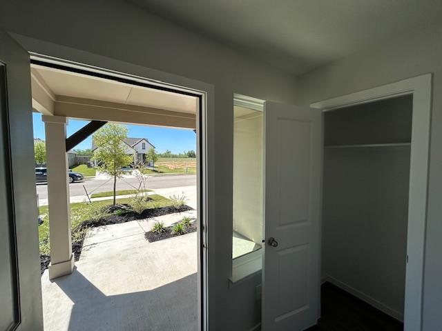 305 Randall Pl, Rockdale, TX 76567