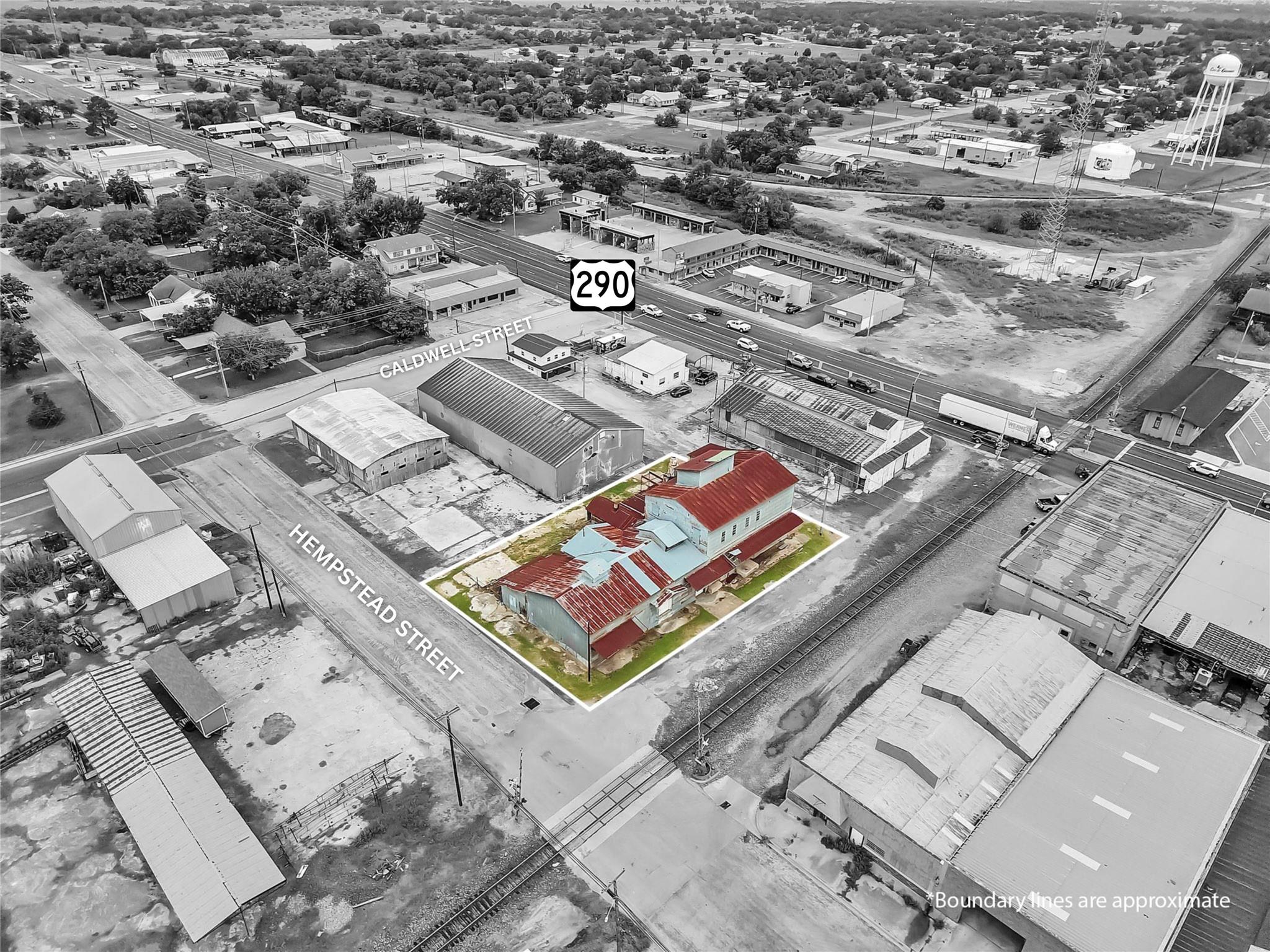 136 S Caldwell-E St, Giddings, TX 78942