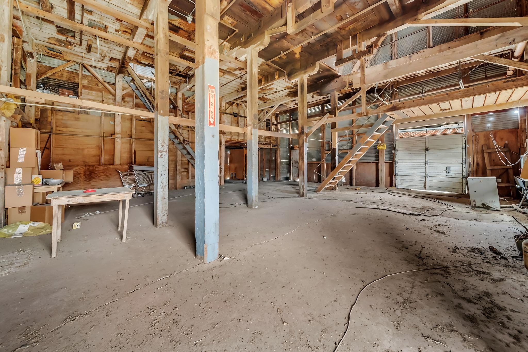 136 S Caldwell-E St, Giddings, TX 78942