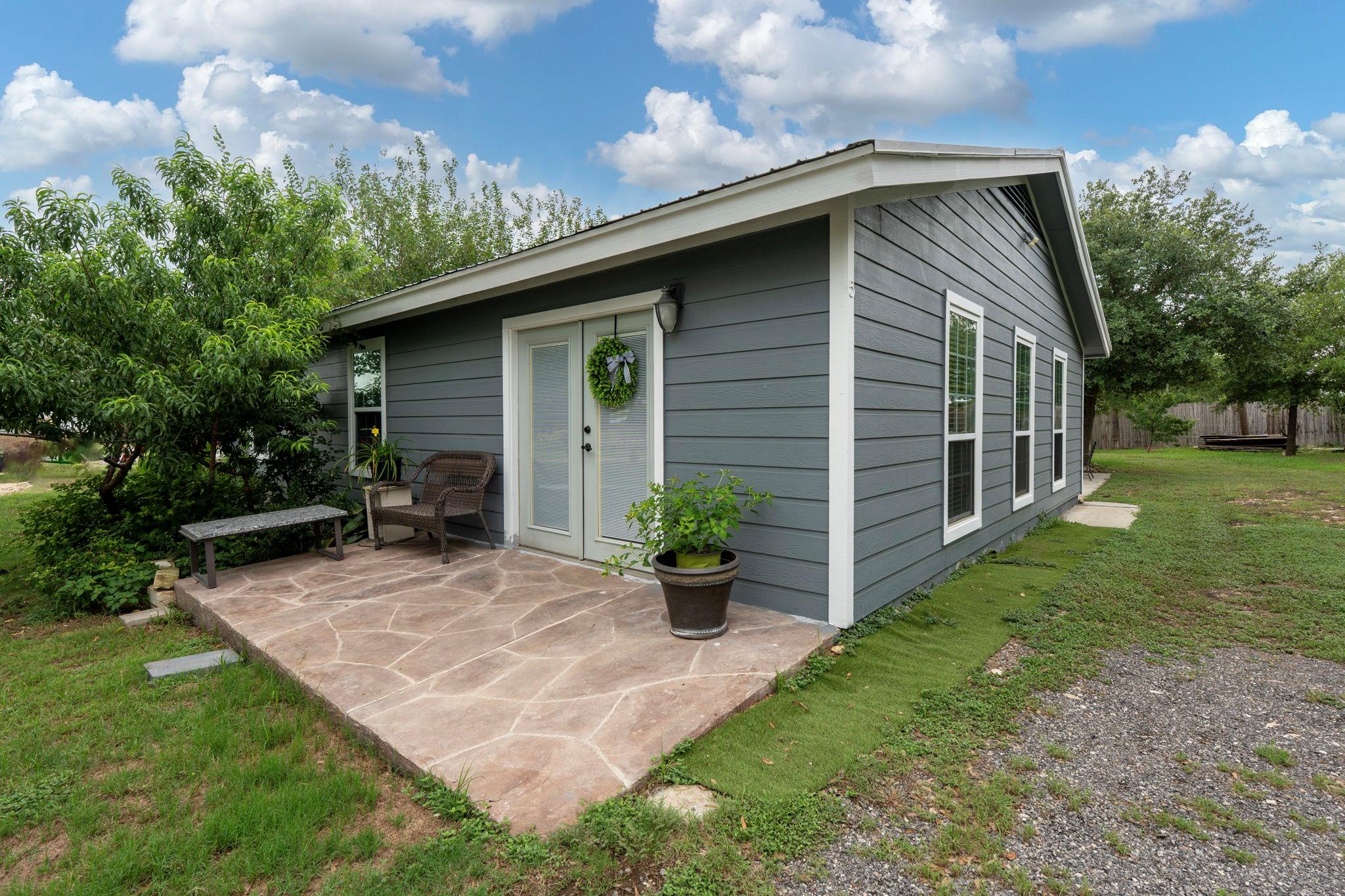 560 Williamson Rd, Kyle, TX 78640