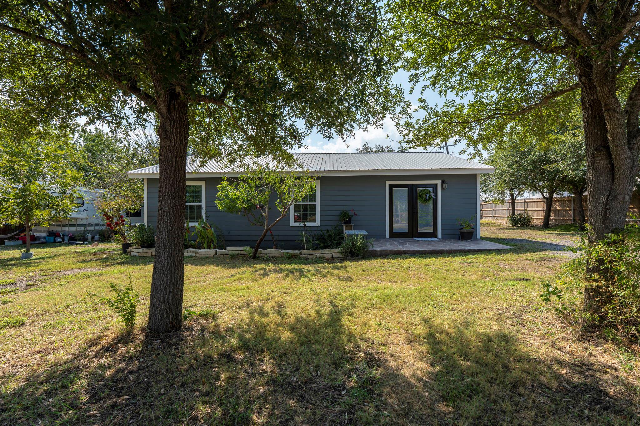 560 Williamson Rd, Kyle, TX 78640
