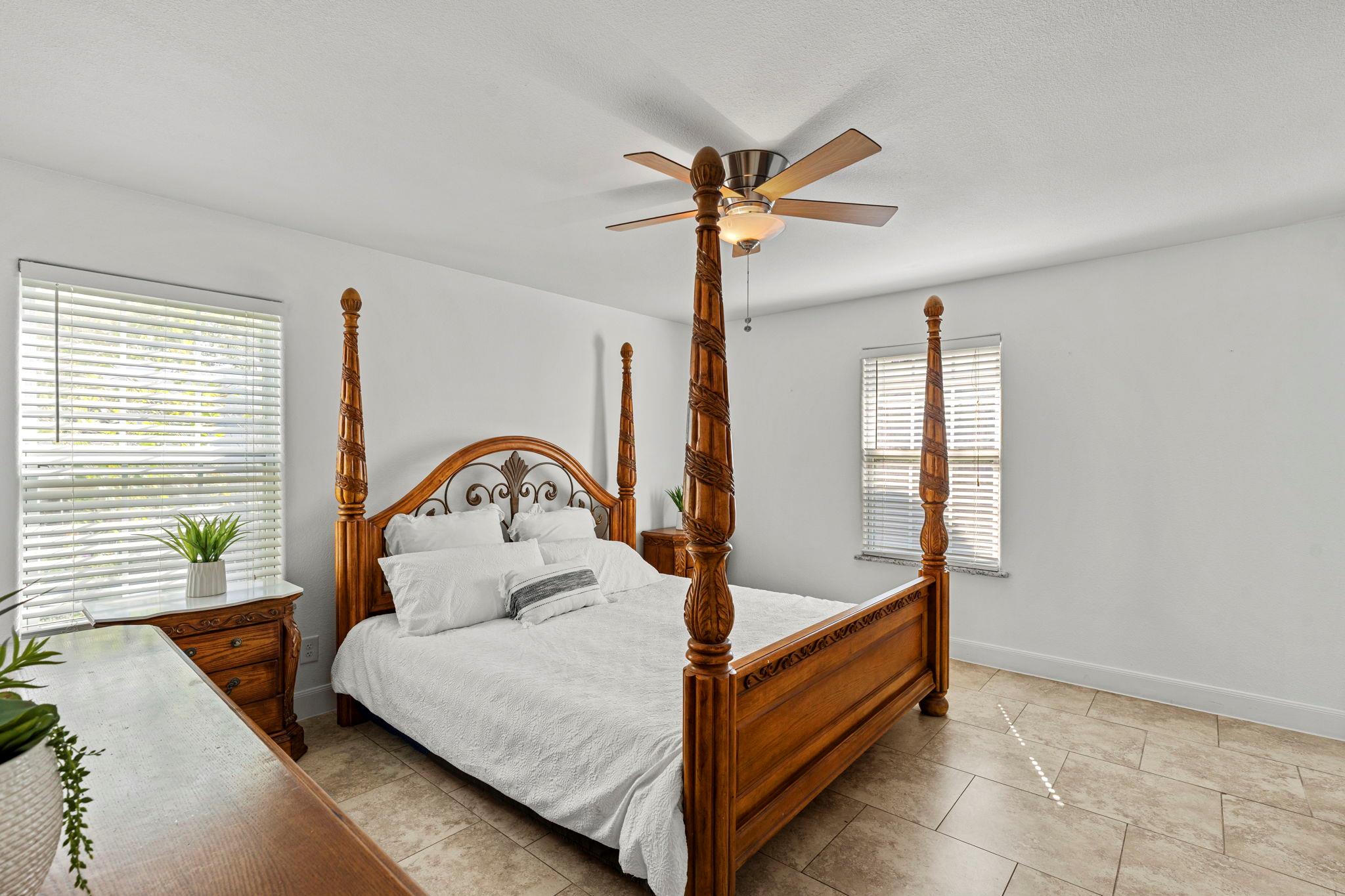 560 Williamson Rd, Kyle, TX 78640