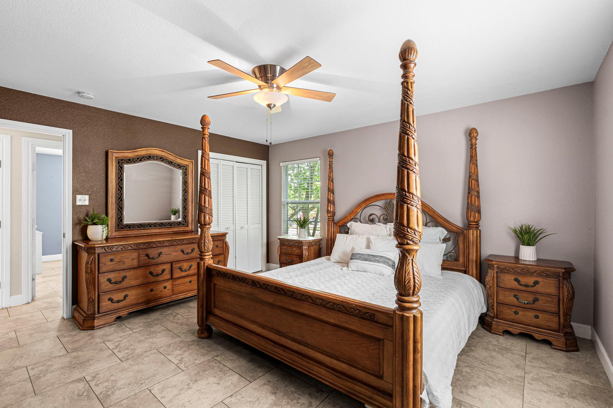 560 Williamson Rd, Kyle, TX 78640