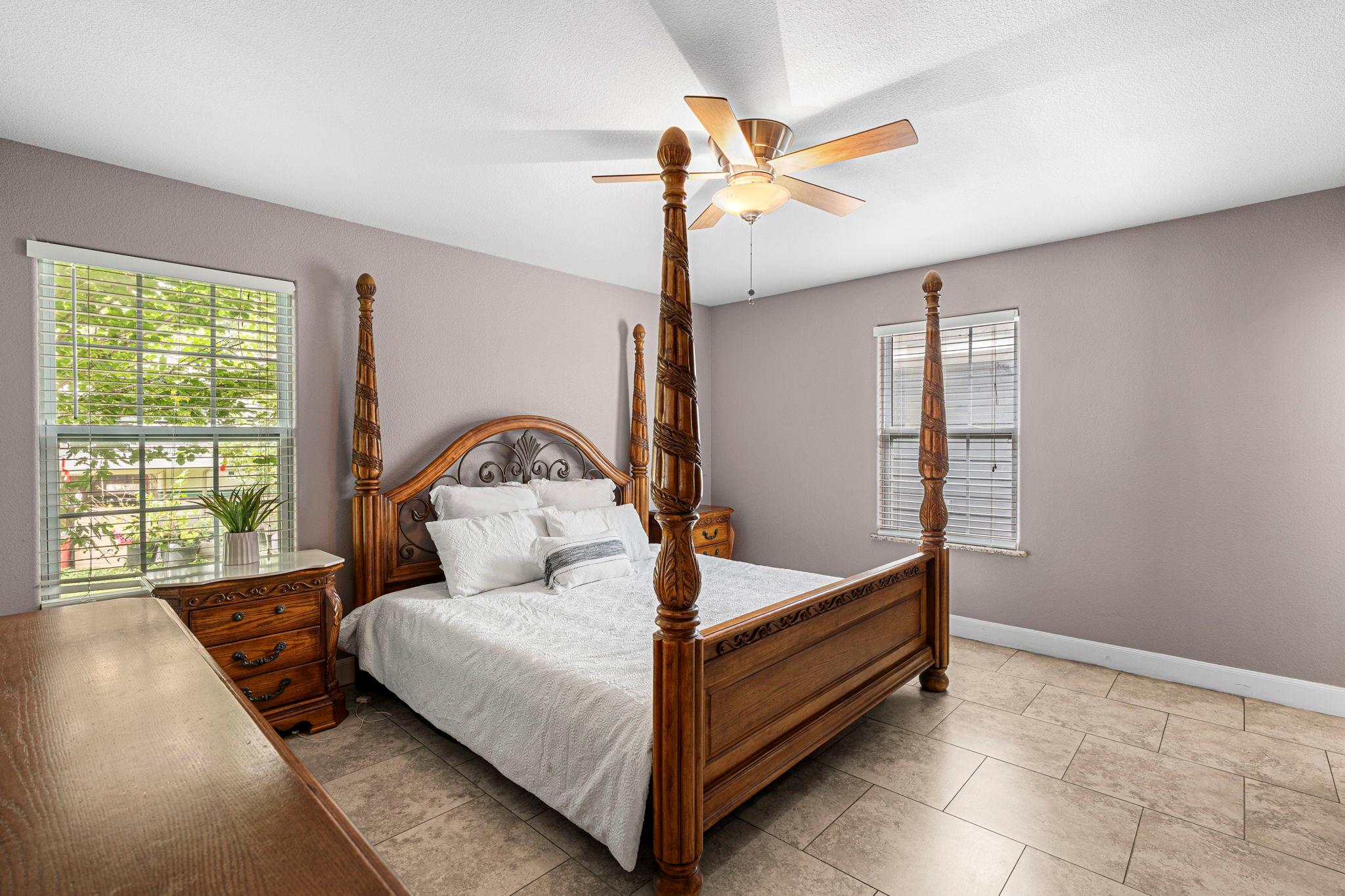 560 Williamson Rd, Kyle, TX 78640