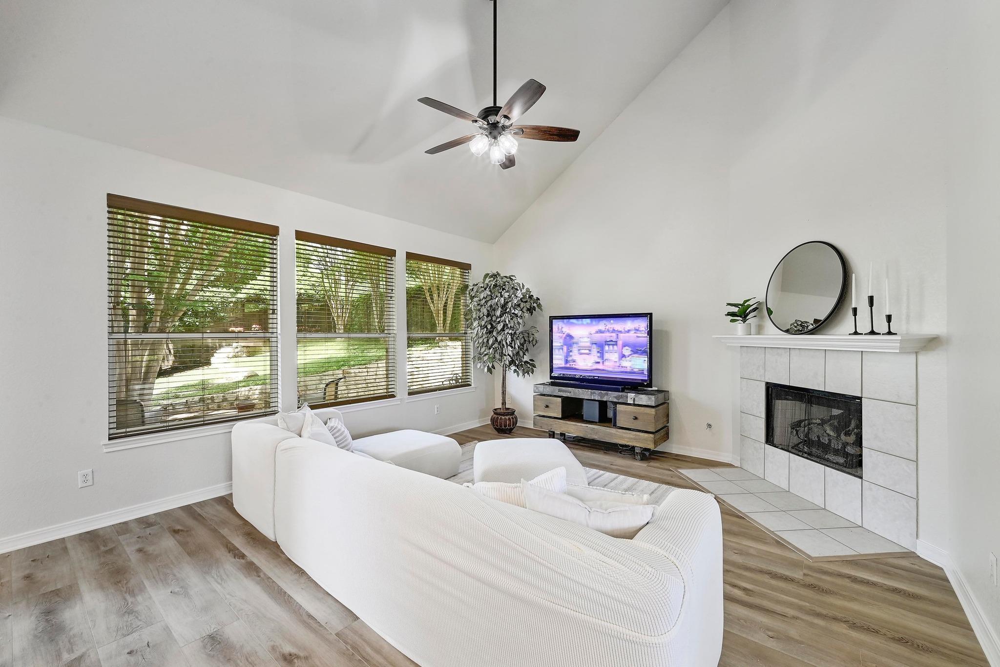 12600 Grimes Ranch Ct, Austin, TX 78732