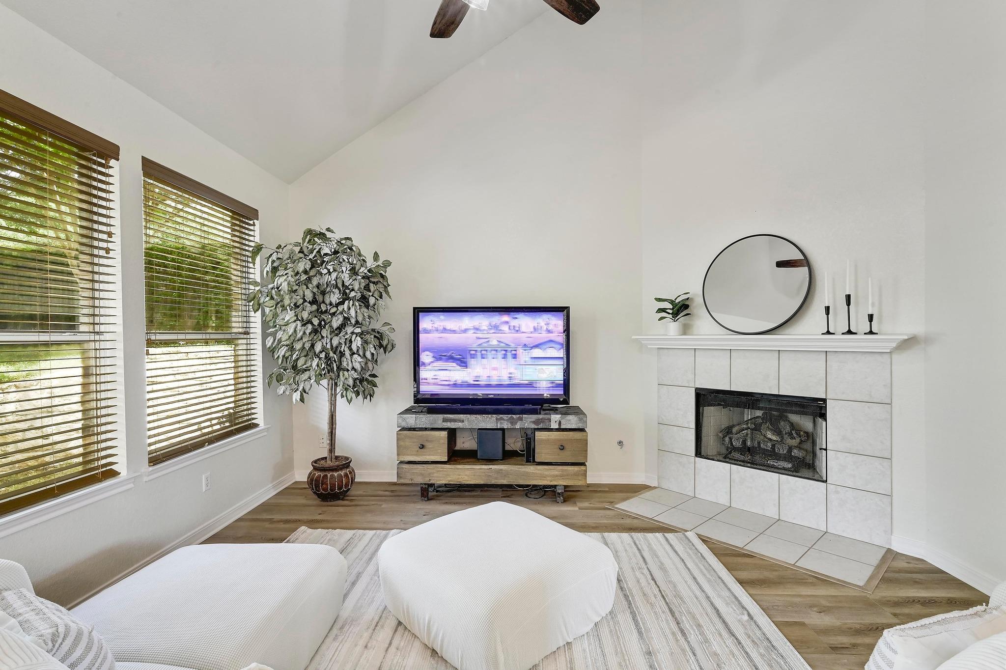 12600 Grimes Ranch Ct, Austin, TX 78732