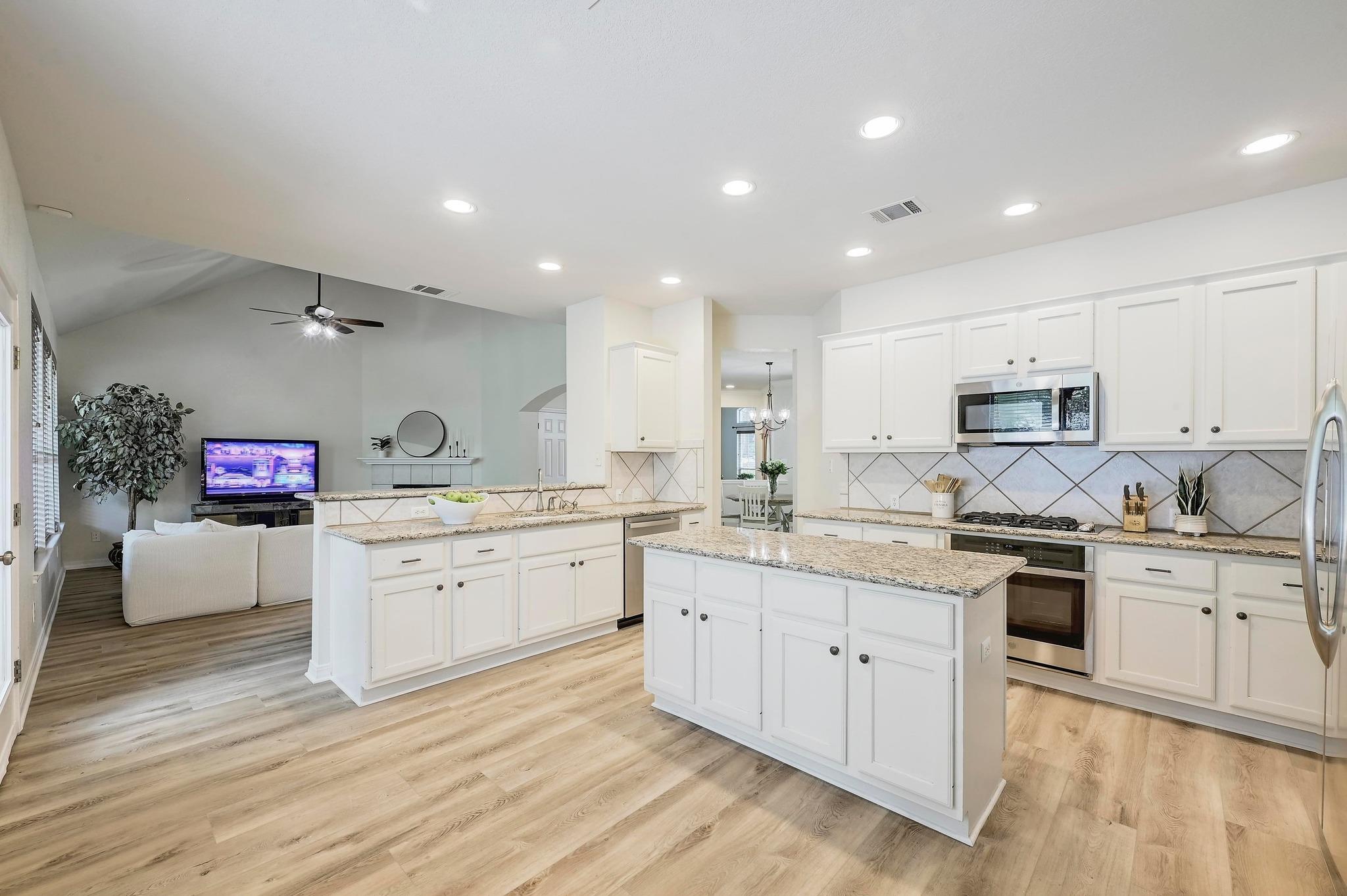 12600 Grimes Ranch Ct, Austin, TX 78732