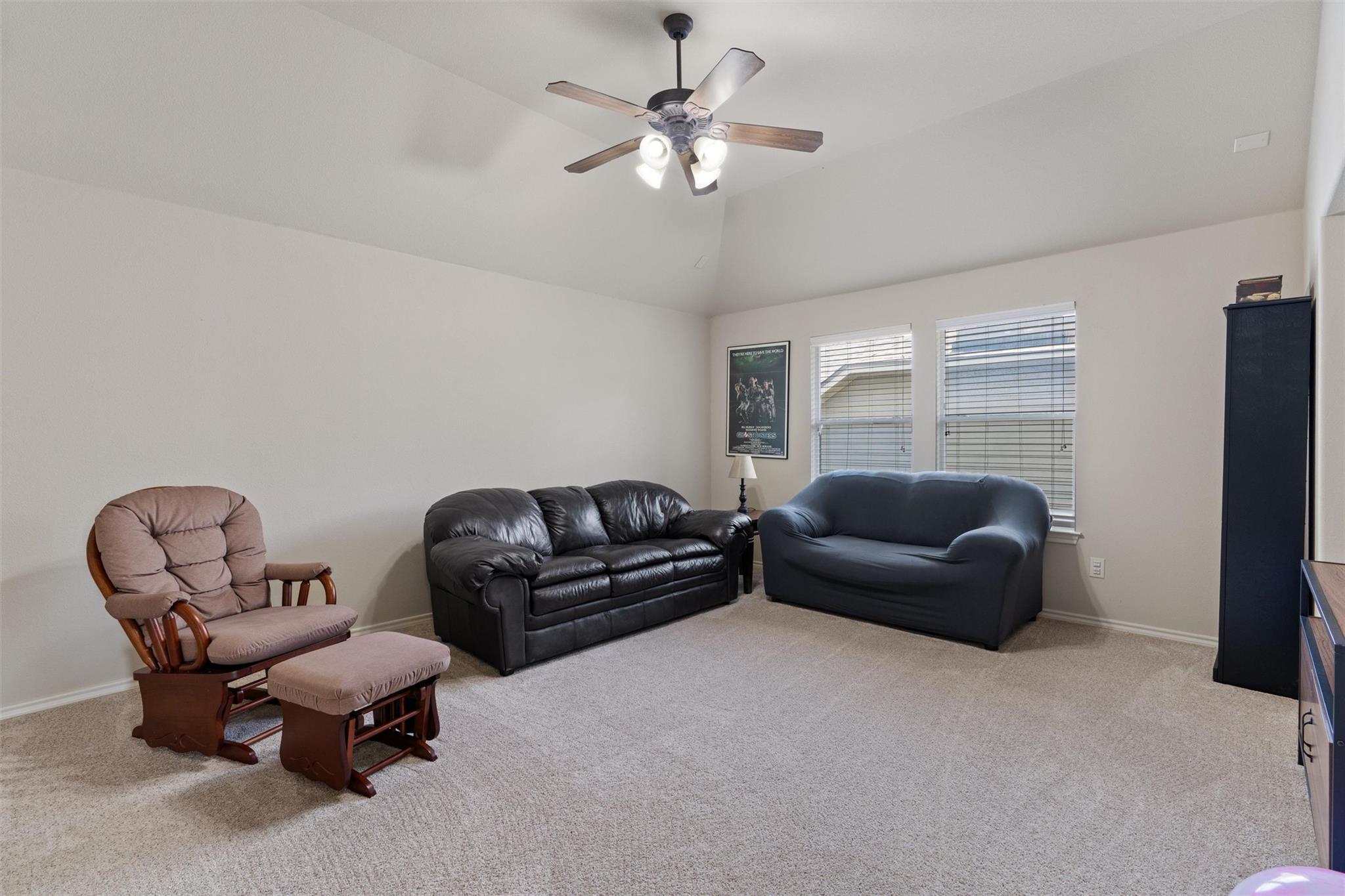 1104 Bethpage Dr, Hutto, TX 78634