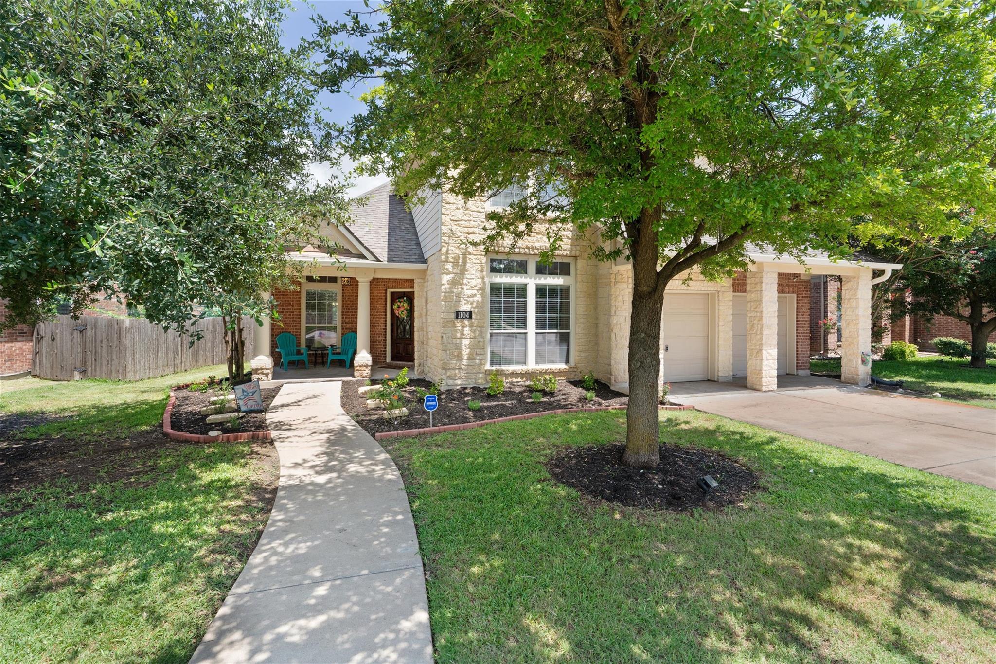 1104 Bethpage Dr, Hutto, TX 78634