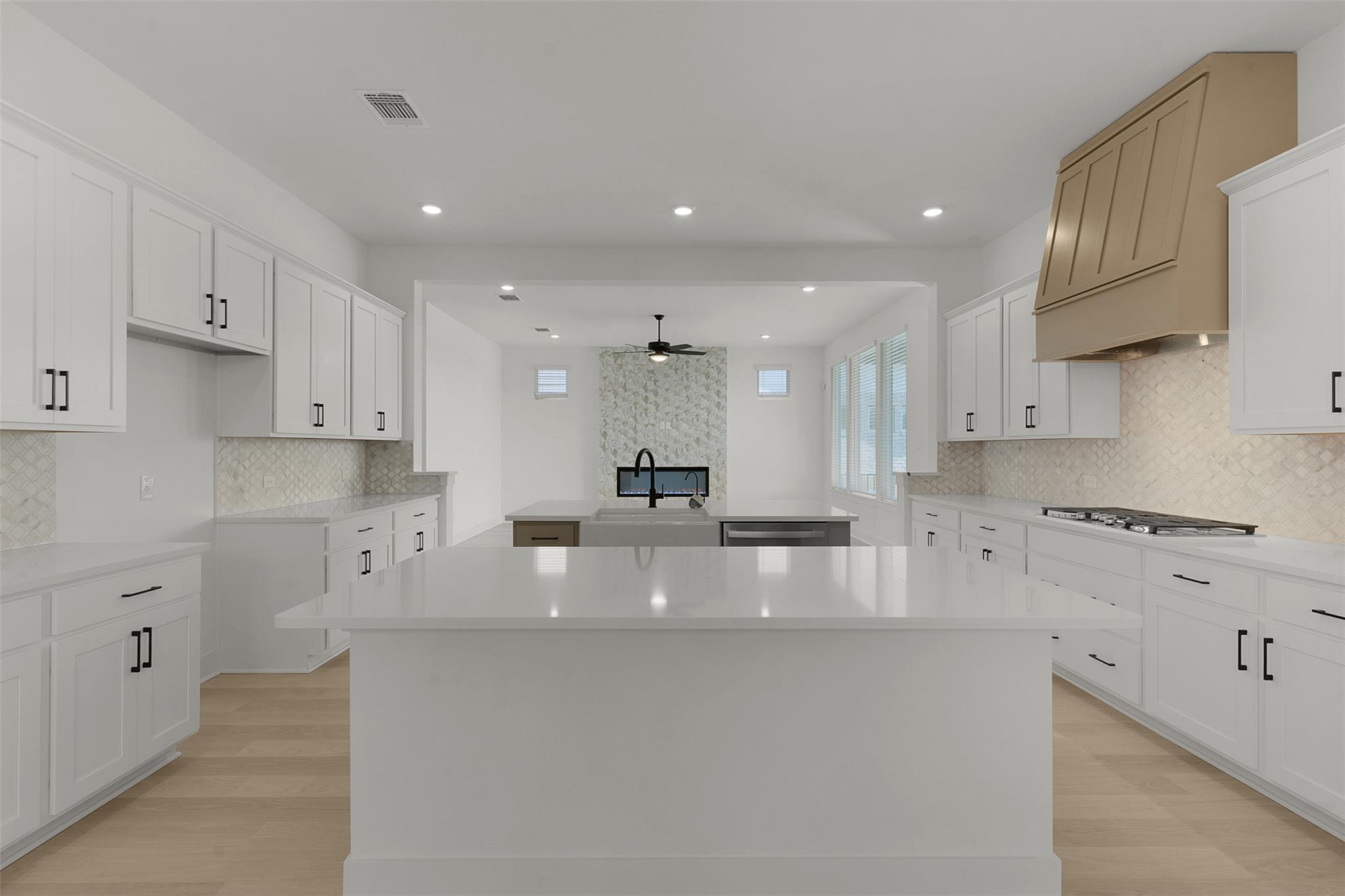 108 Slater Ct, Liberty Hill, TX 78642