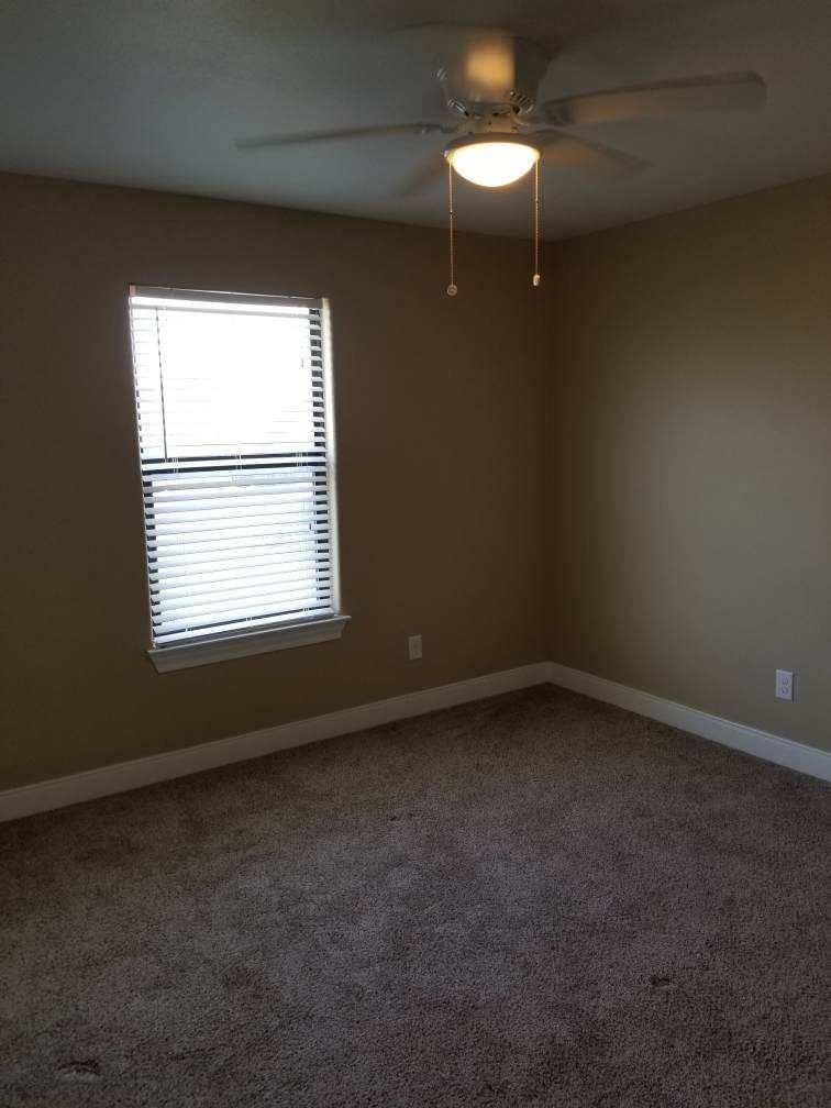 105 Homonu Ct # A, Bastrop, TX 78602