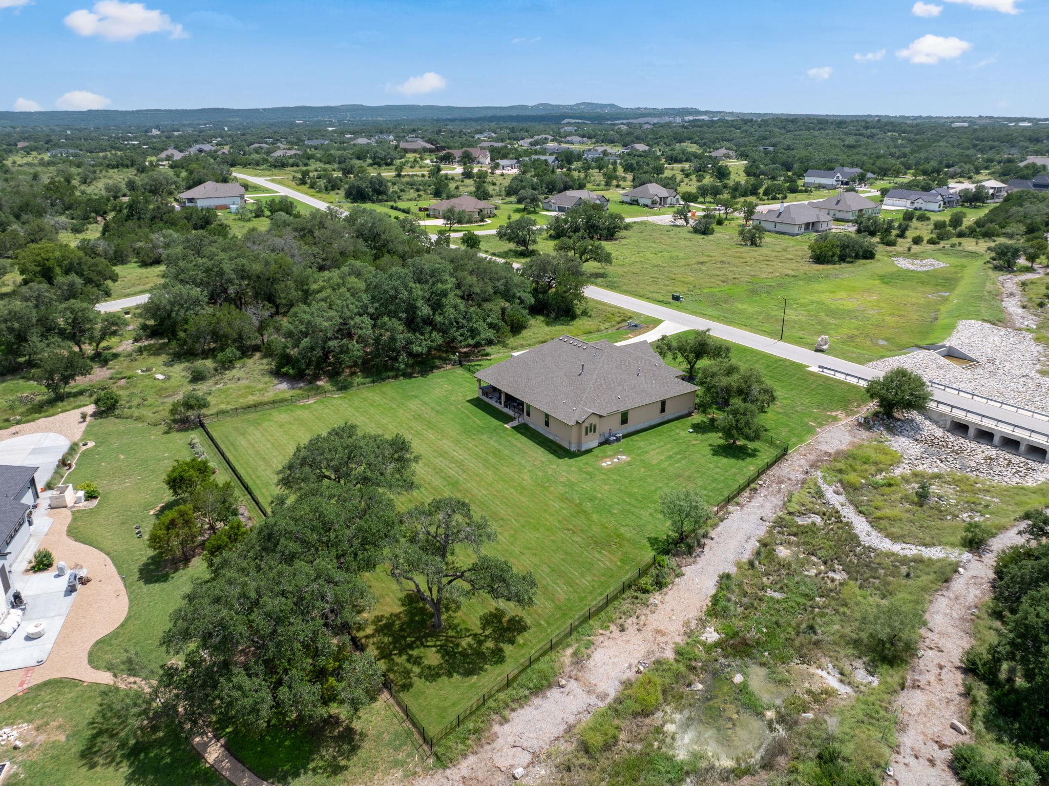 705 Spicewood Trails Dr, Spicewood, TX 78669