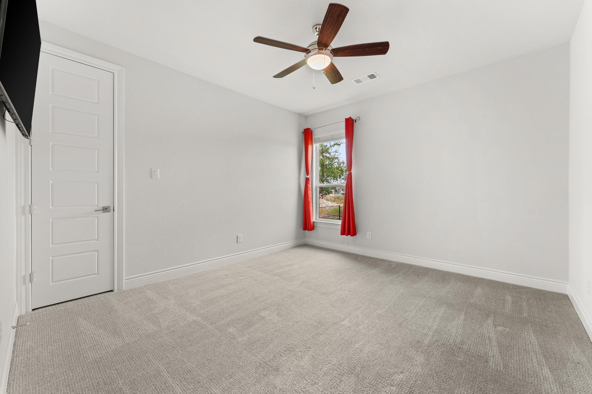 705 Spicewood Trails Dr, Spicewood, TX 78669