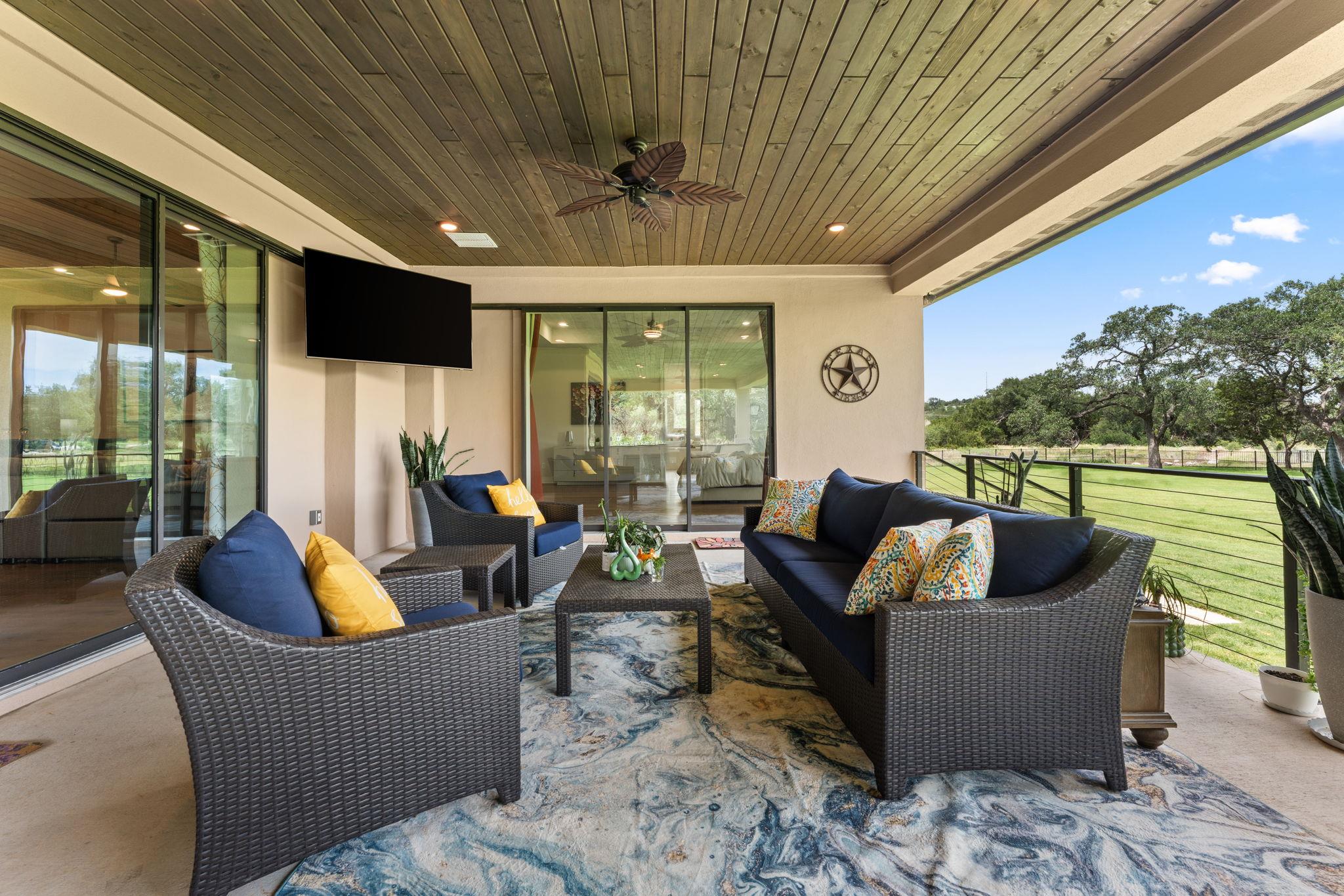 705 Spicewood Trails Dr, Spicewood, TX 78669