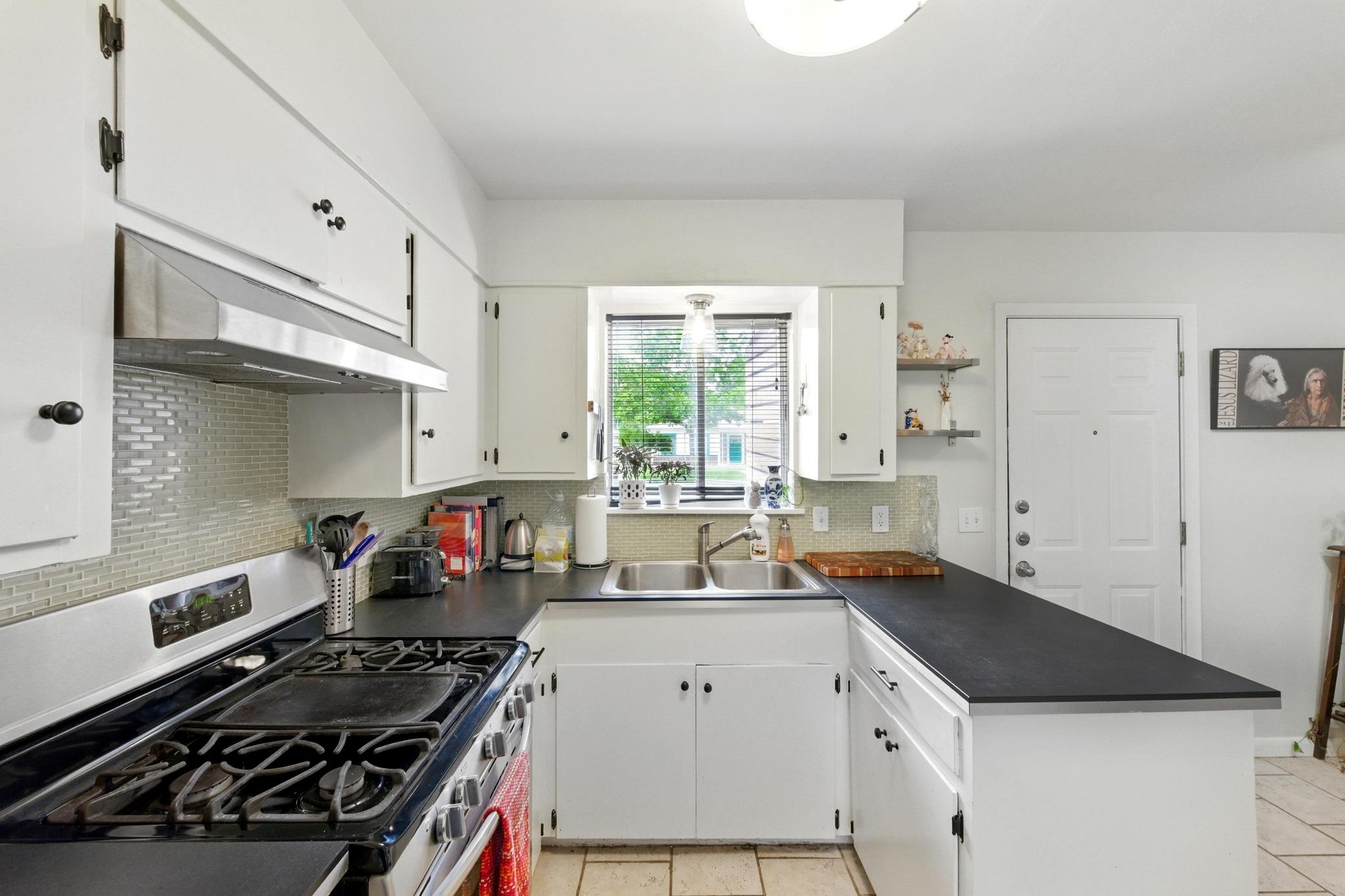 606 W North Loop Blvd, Austin, TX 78751