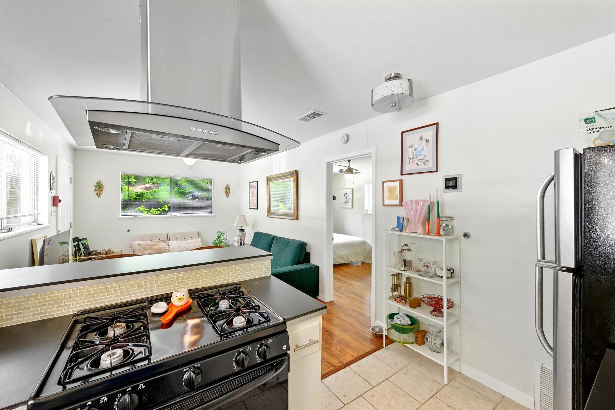 606 W North Loop Blvd, Austin, TX 78751