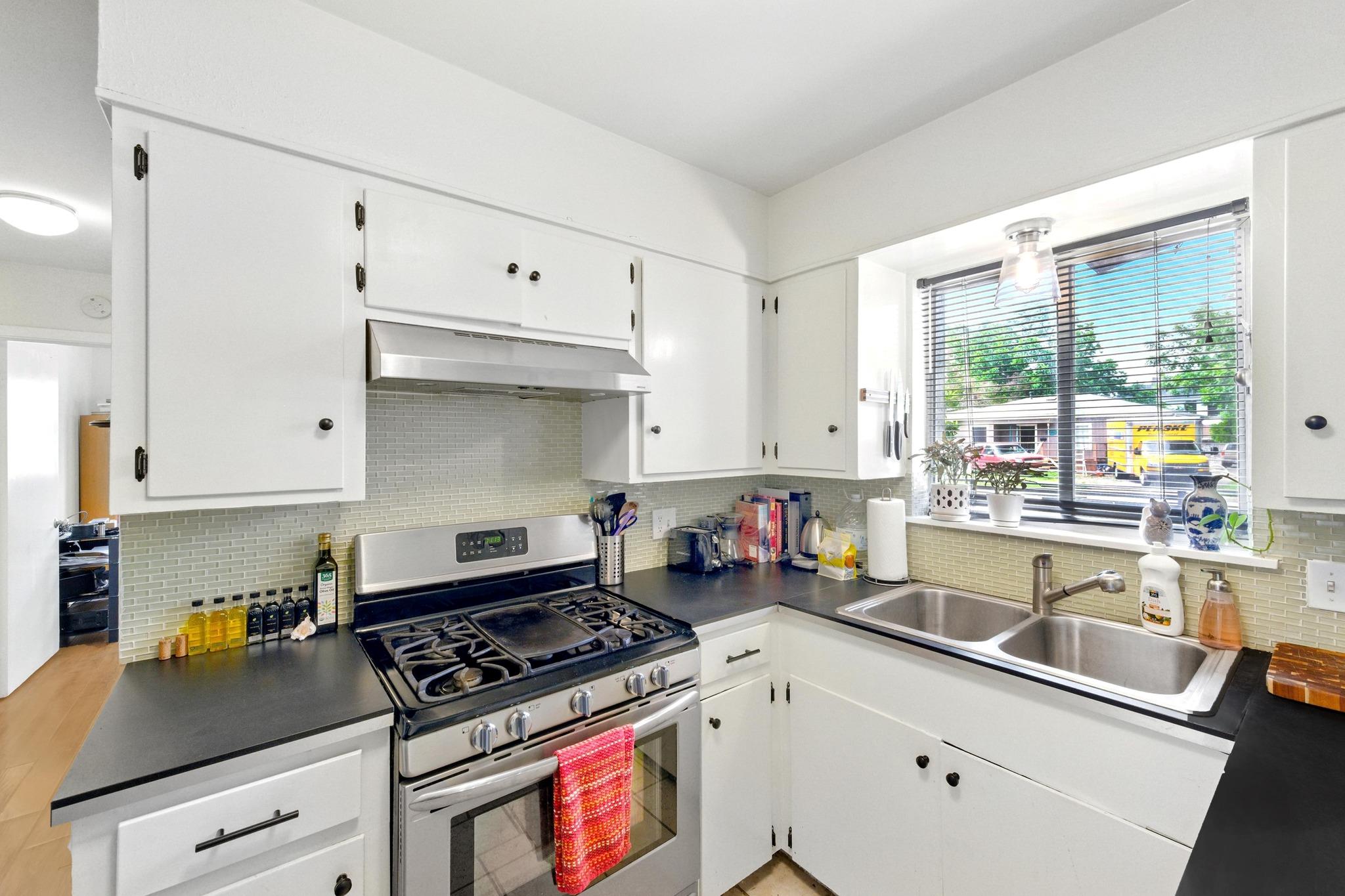 606 W North Loop Blvd, Austin, TX 78751