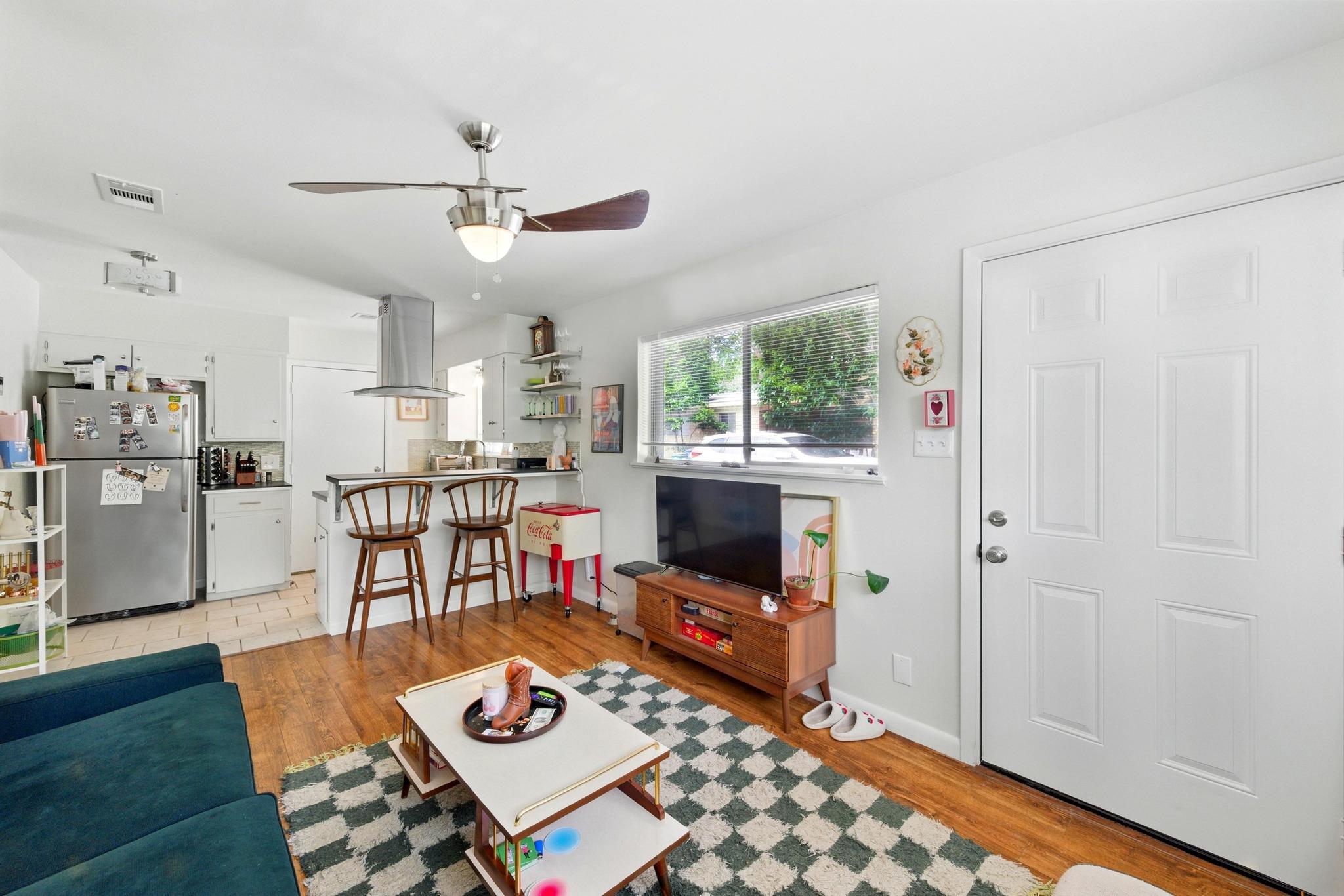 606 W North Loop Blvd, Austin, TX 78751