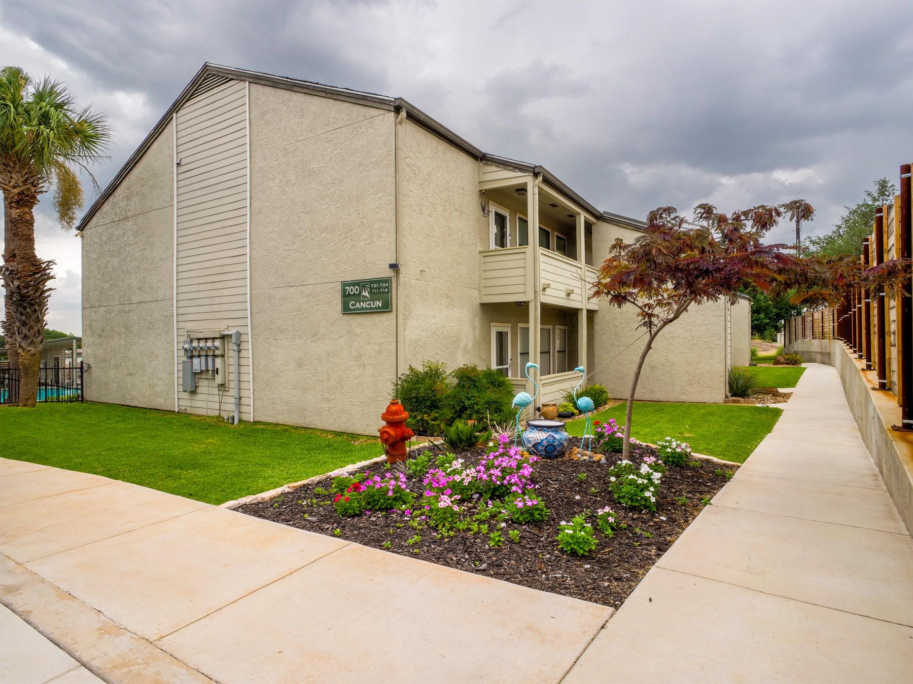 604 Highcrest Dr # 722, Granite Shoals, TX 78654