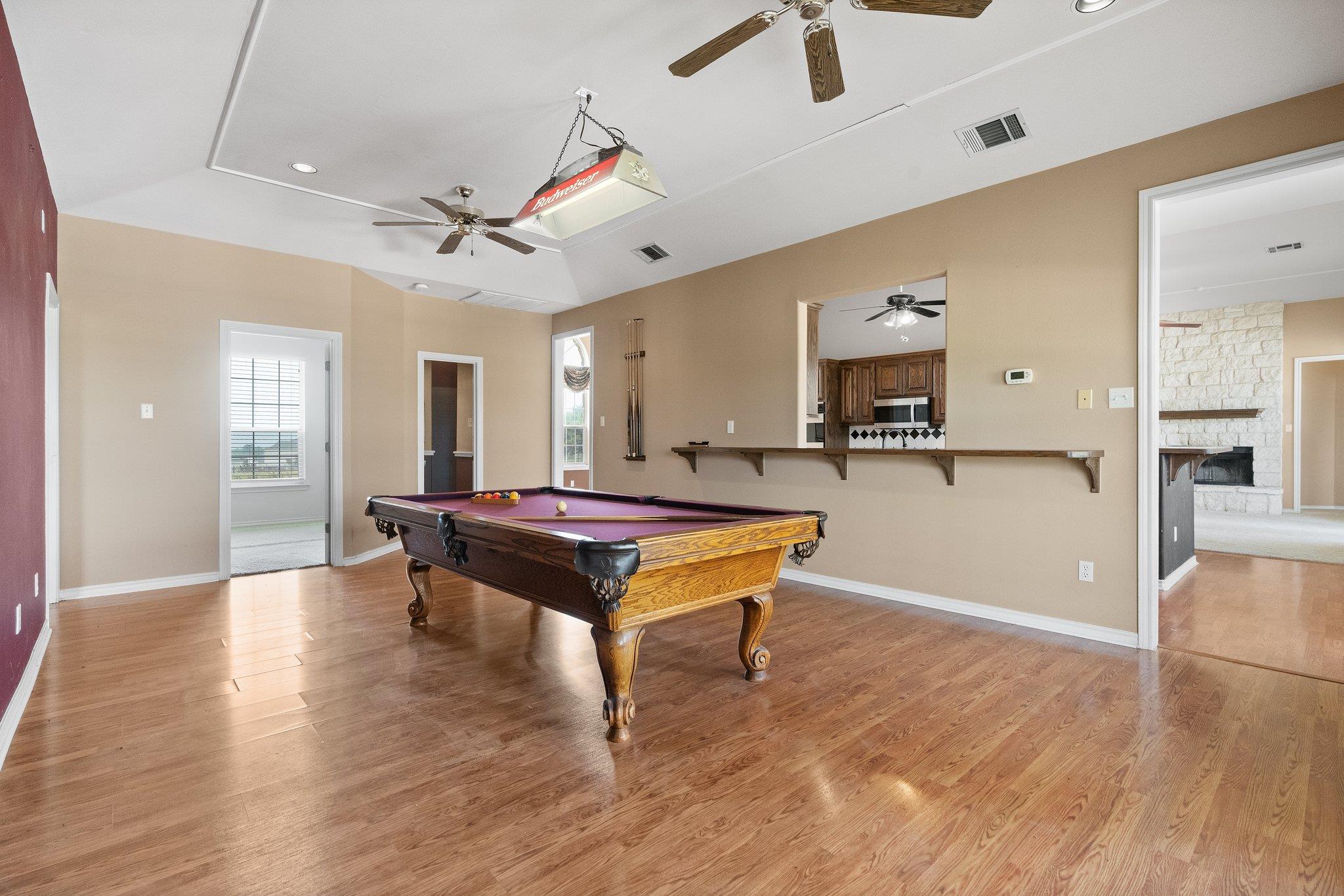 400 Hyview Ln, Hutto, TX 78634