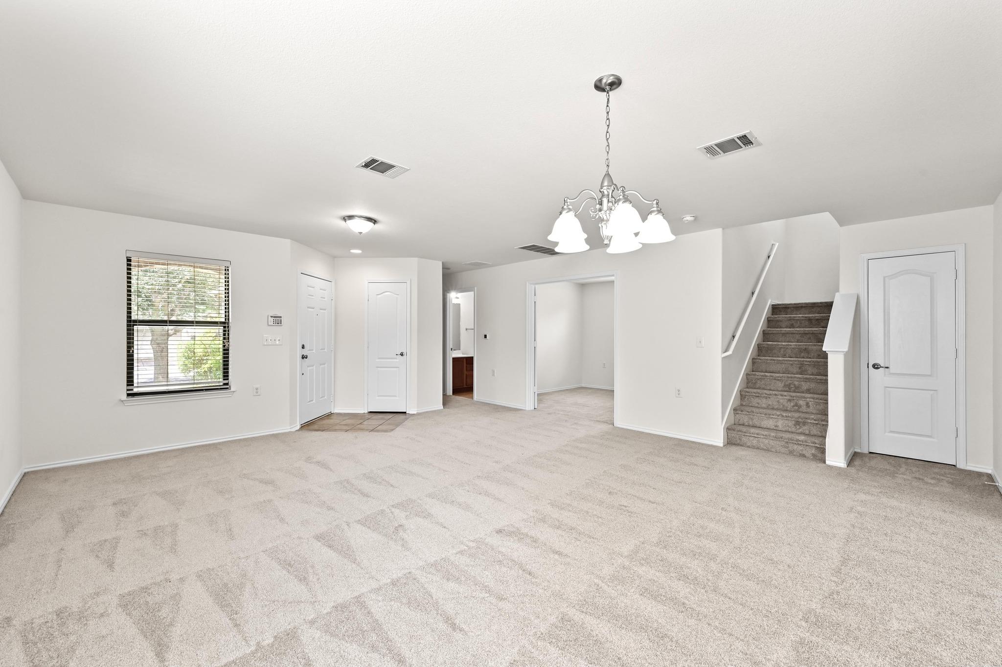 6913 Derby Downs Dr, Austin, TX 78747