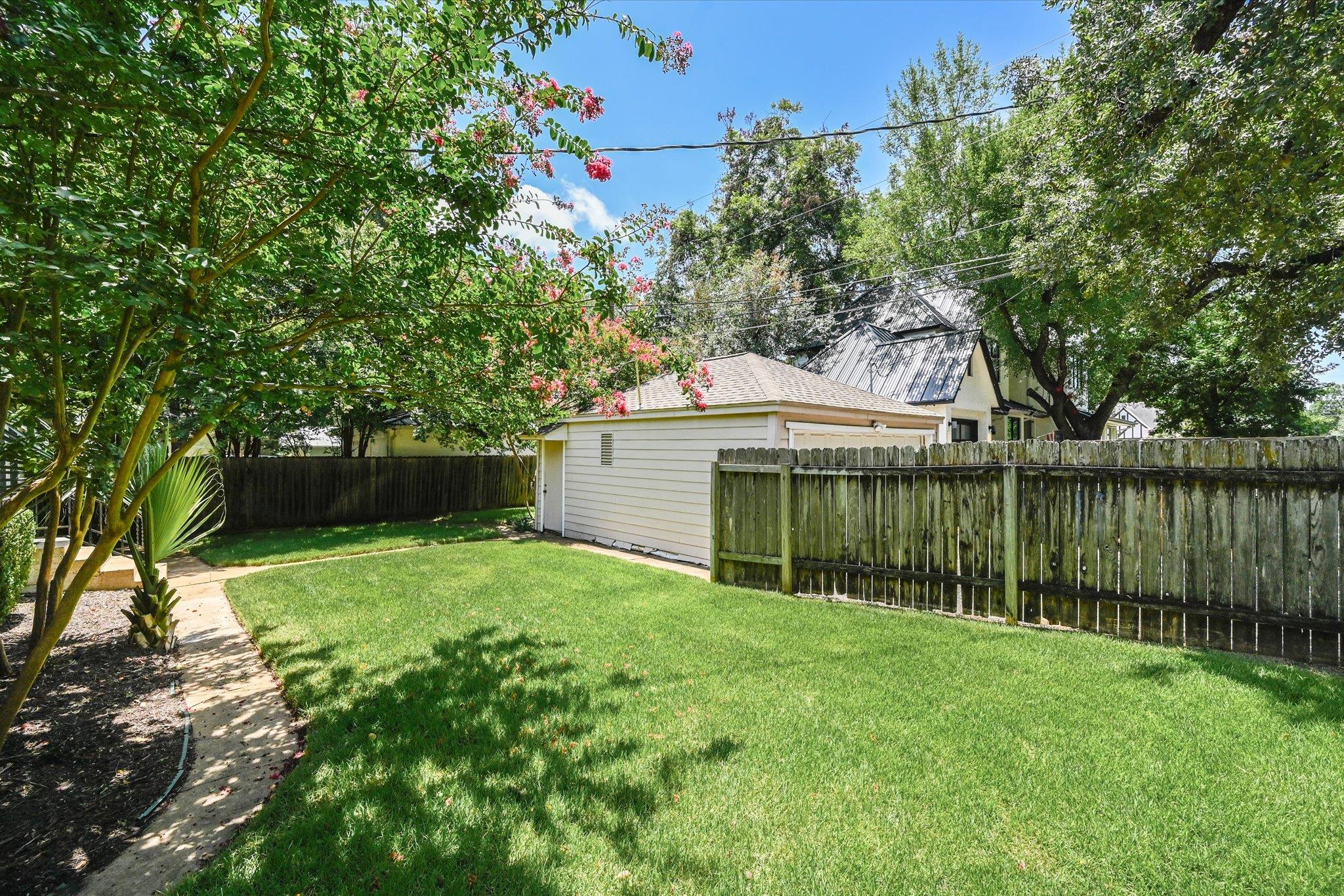 1411 Northwood Rd, Austin, TX 78703