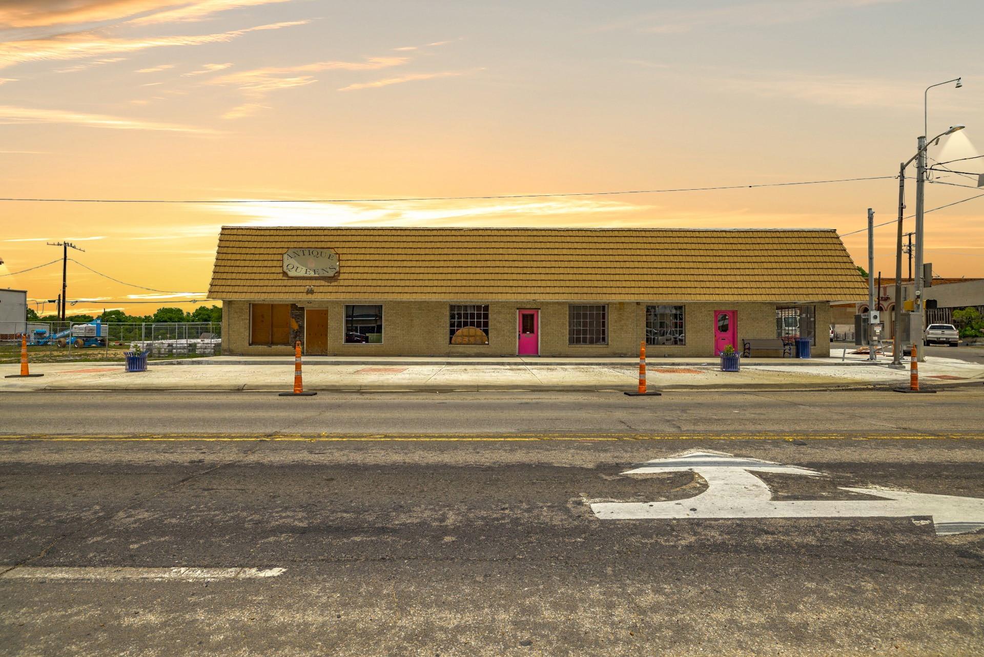 106 W Cameron Ave, Rockdale, TX 76567