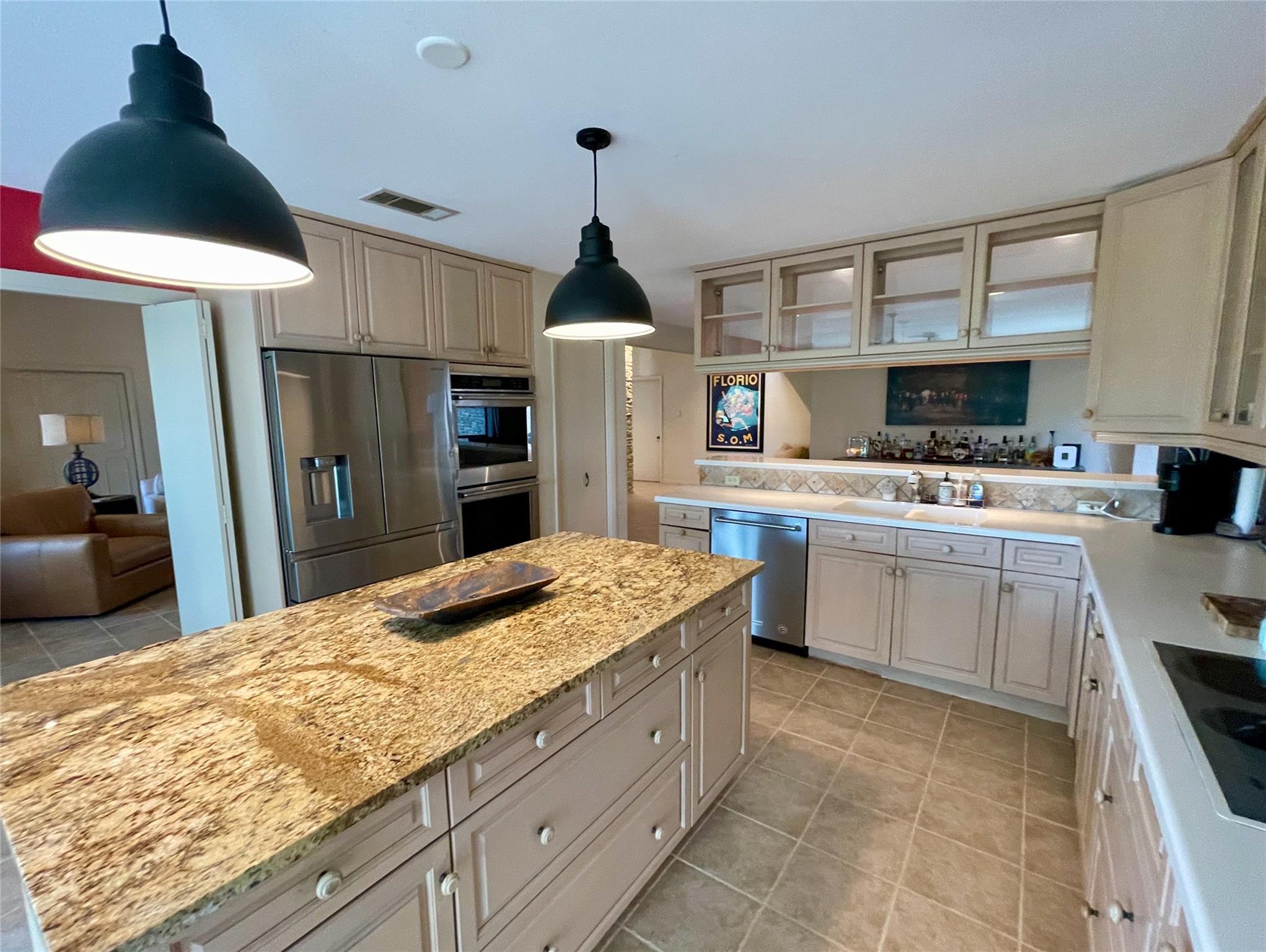 921 Vanguard St, Lakeway, TX 78734