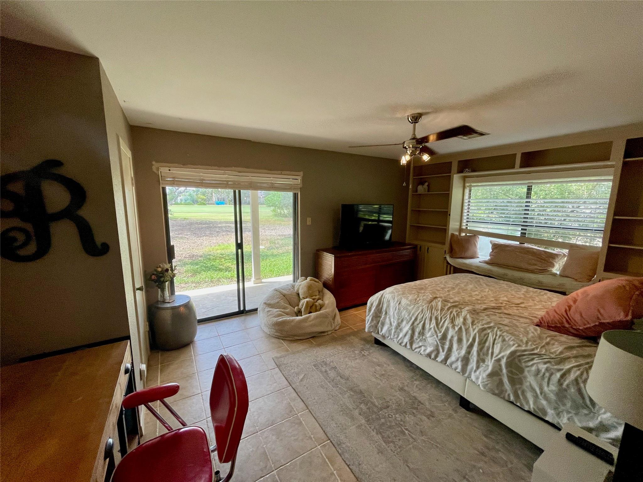 921 Vanguard St, Lakeway, TX 78734