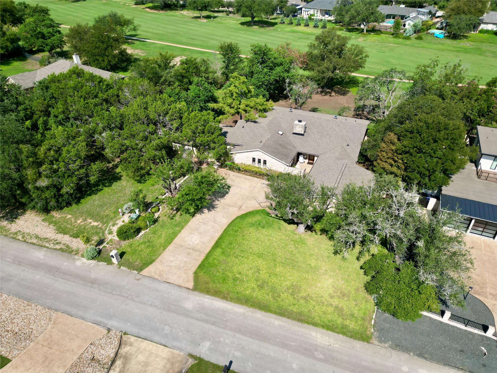 921 Vanguard St, Lakeway, TX 78734