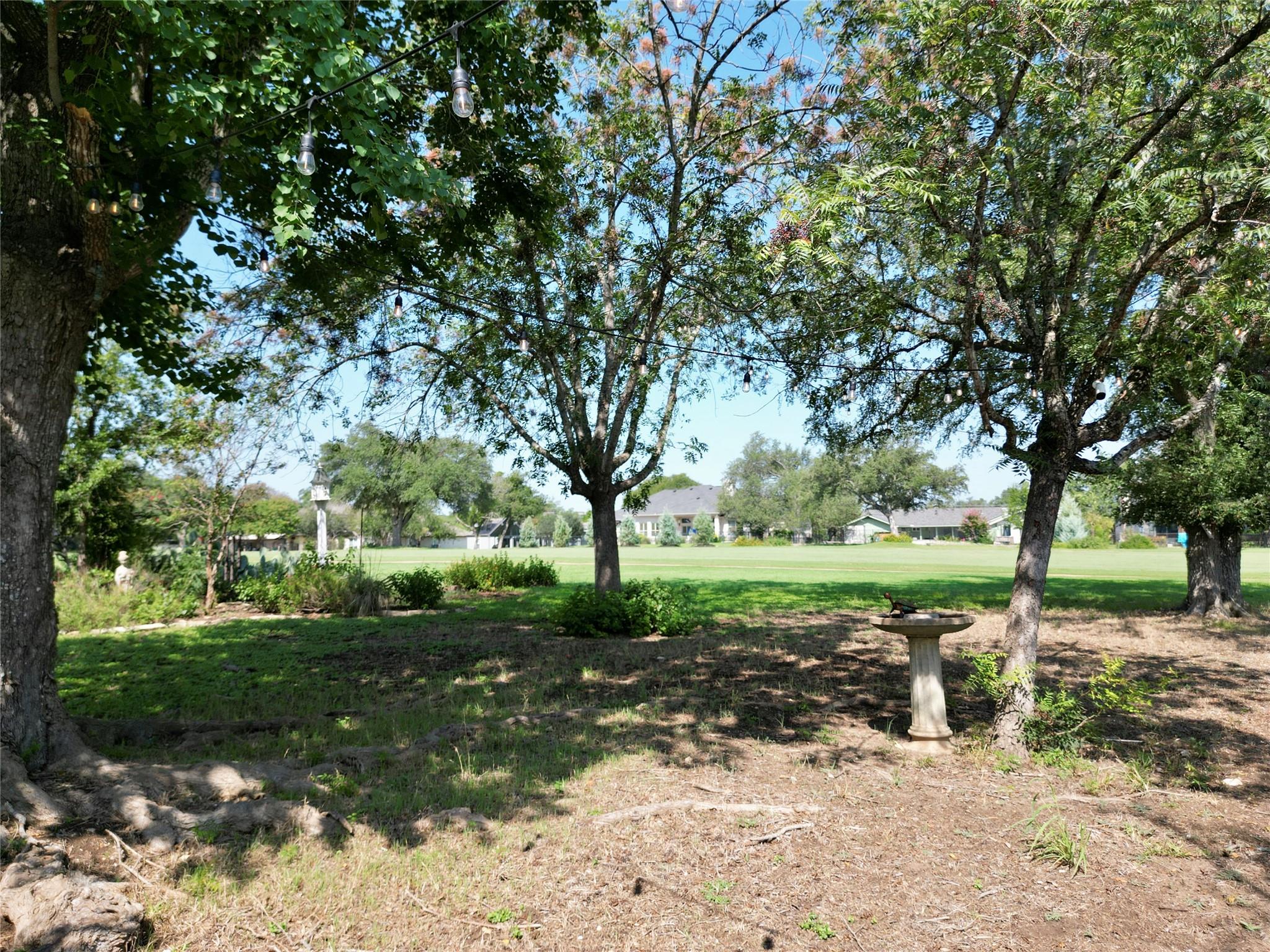 921 Vanguard St, Lakeway, TX 78734