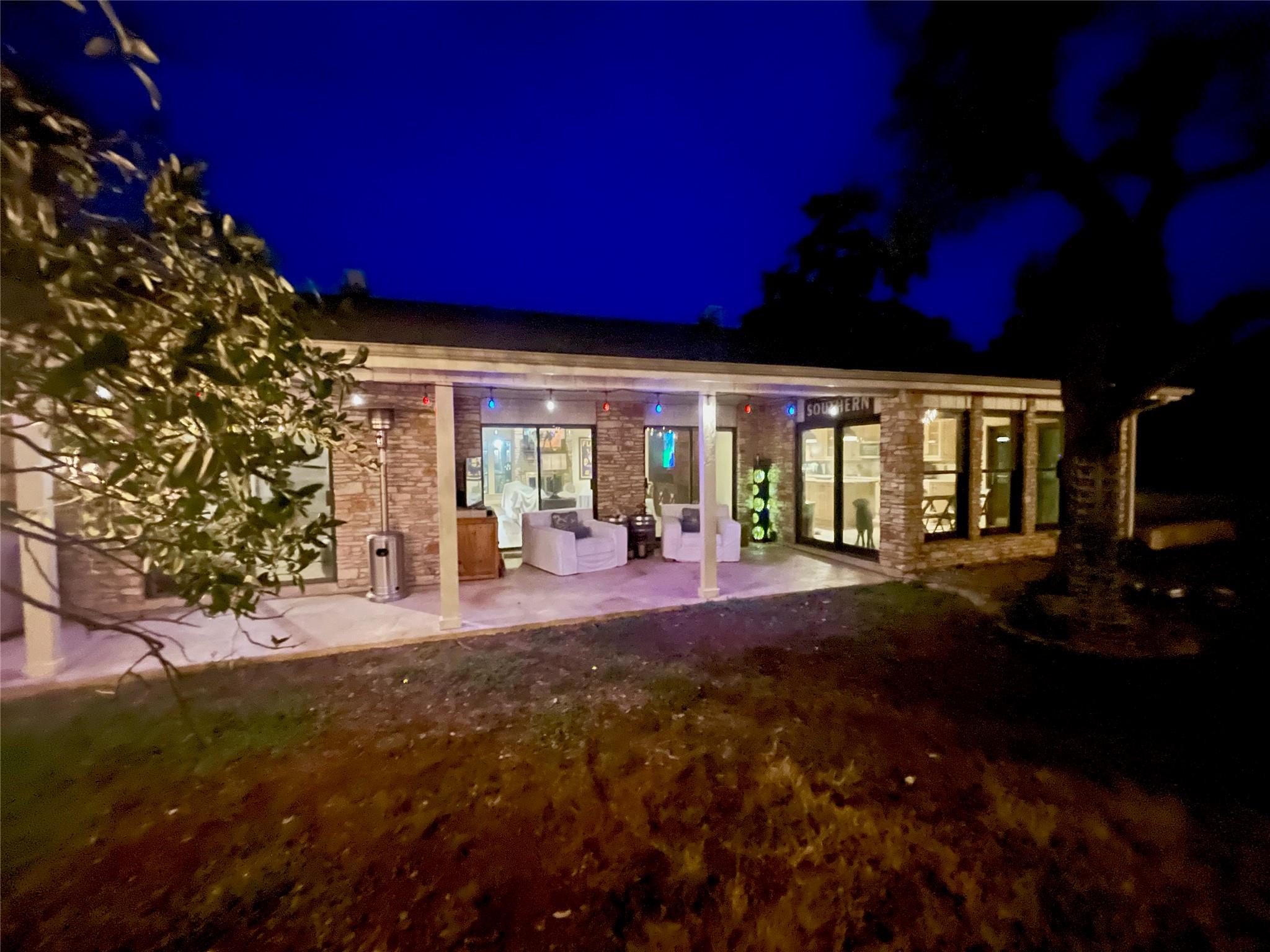 921 Vanguard St, Lakeway, TX 78734