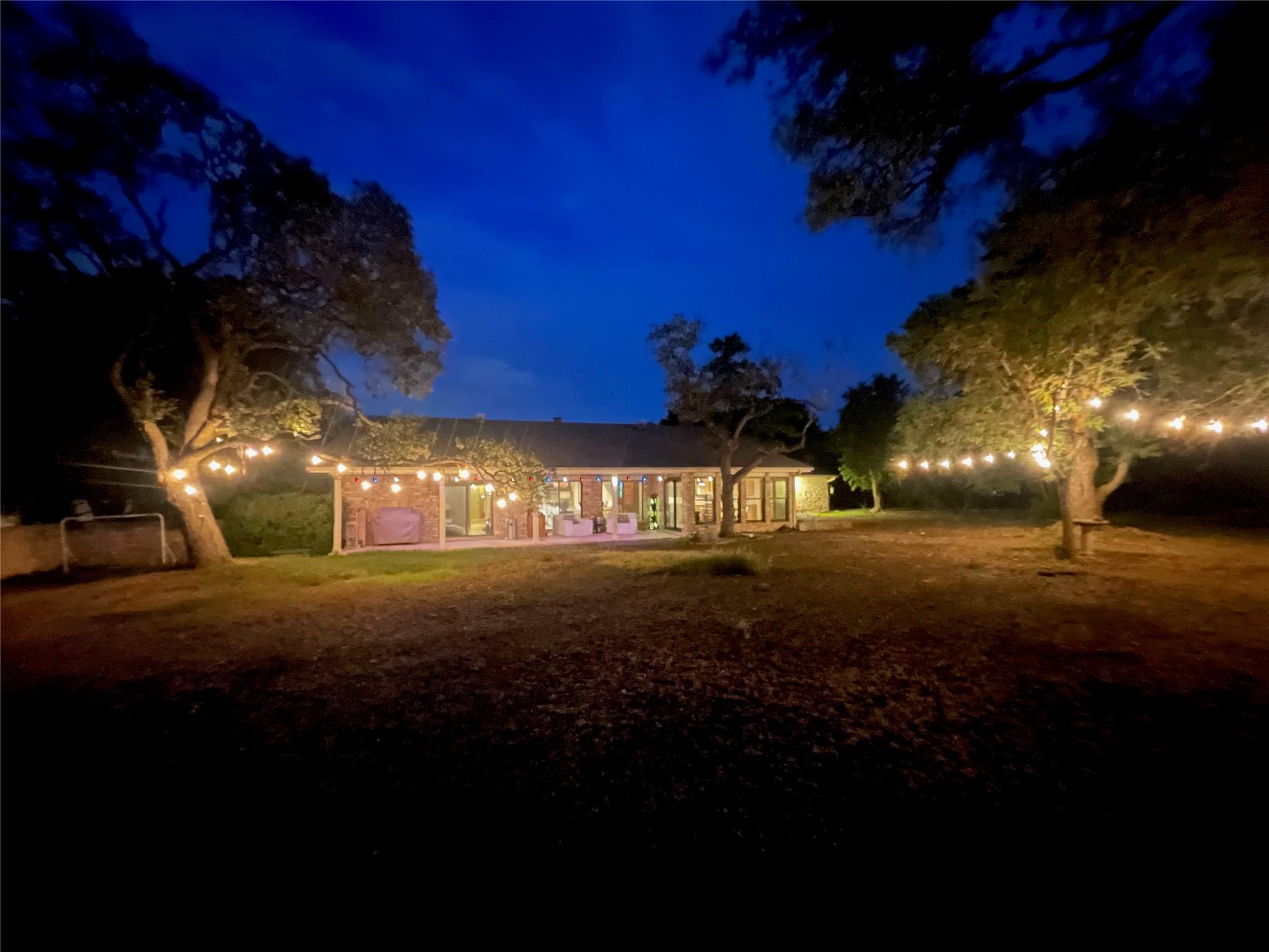 921 Vanguard St, Lakeway, TX 78734