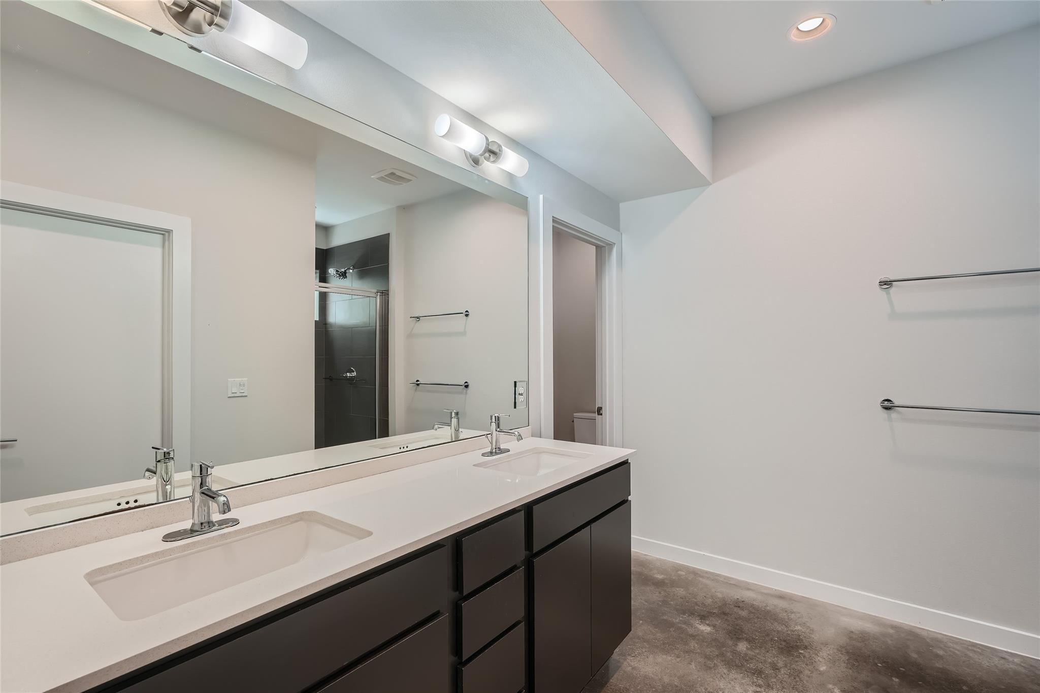 301 W Stassney Ln # 16, Austin, TX 78745