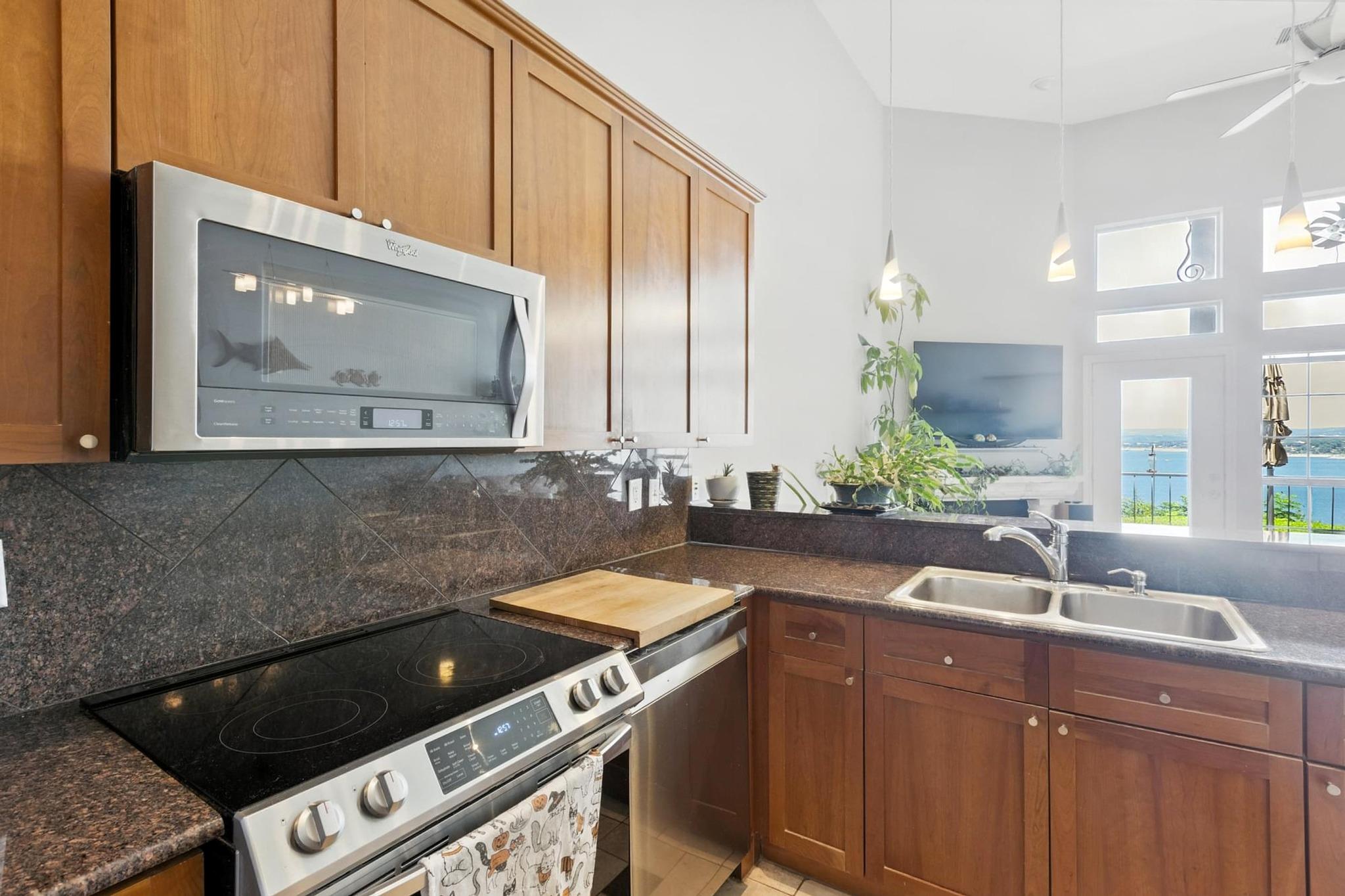 2918 N Ranch Road 620 Rnch # 185, Austin, TX 78734