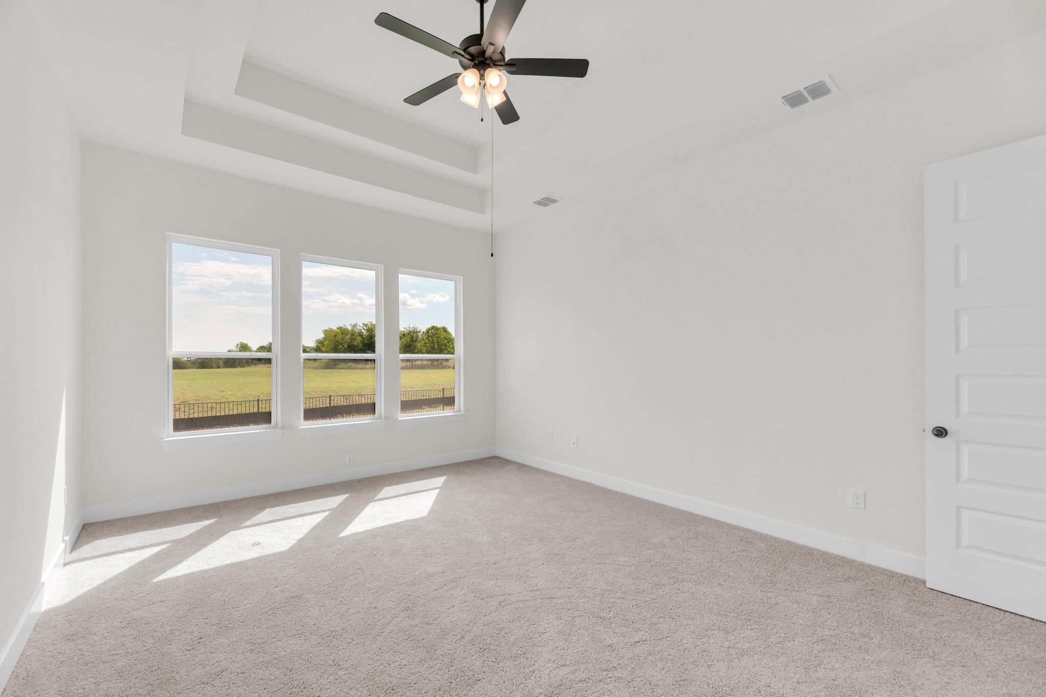 949 Rock Daisy Trl, Hutto, TX 78634
