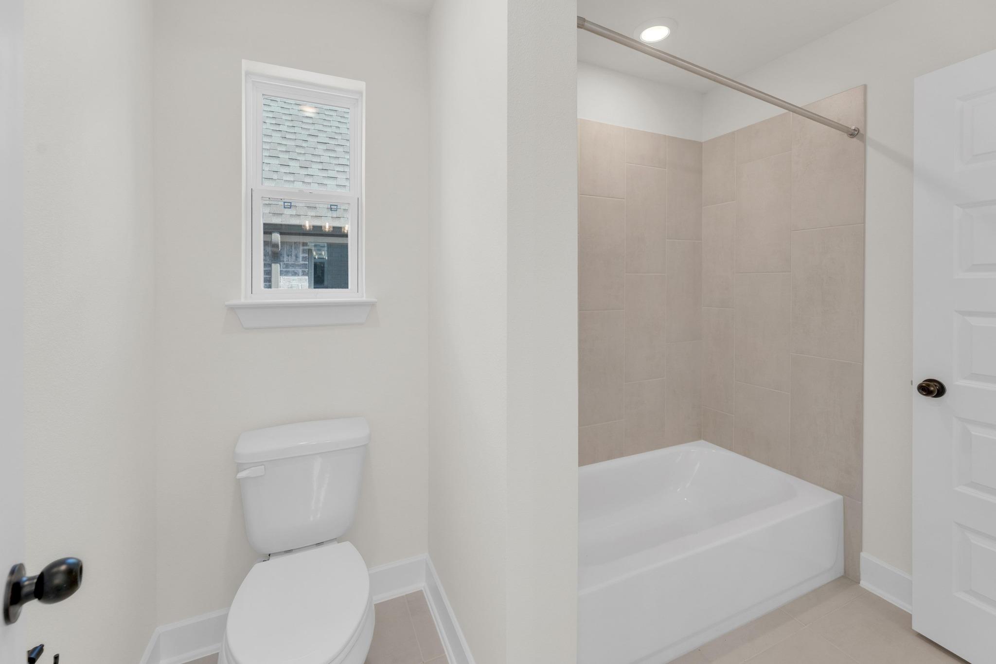 949 Rock Daisy Trl, Hutto, TX 78634