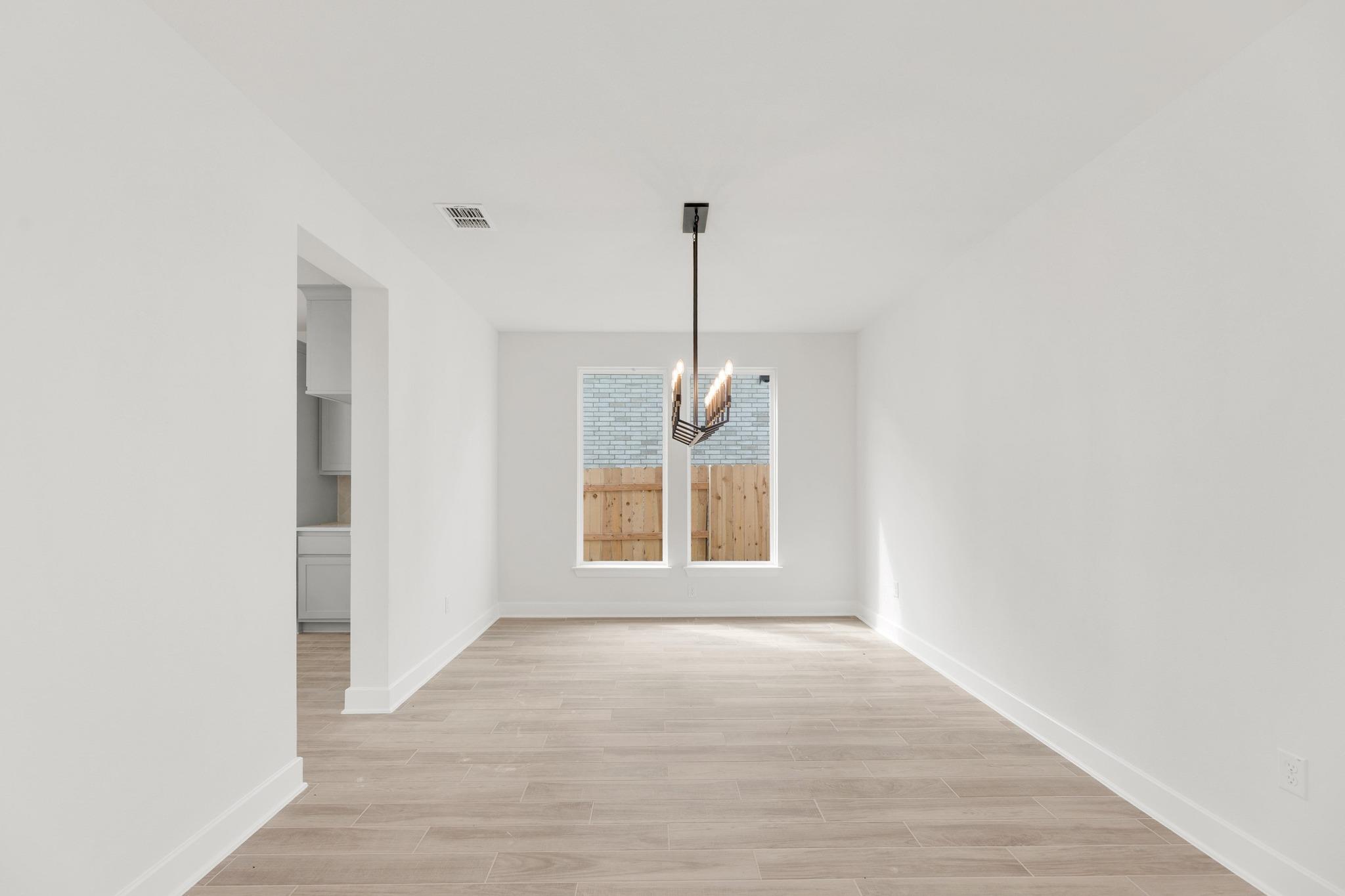 949 Rock Daisy Trl, Hutto, TX 78634